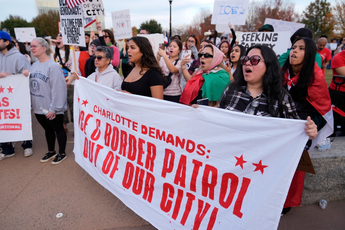 Charlotte Church Goers Flee Border Patrol Raid&mdash;& 039;We Thought Church Was Safe& 039;