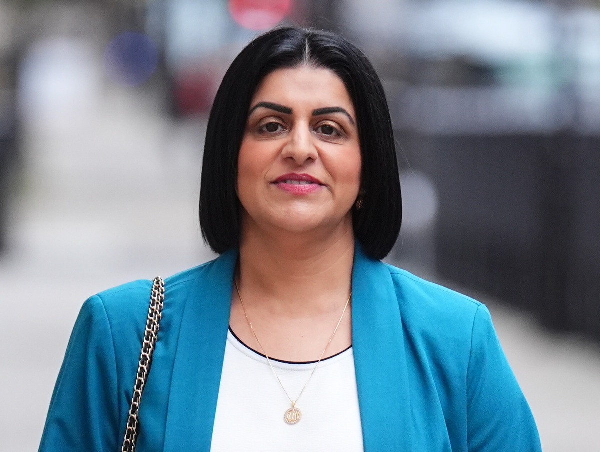 Britain Cuts Refugee Protections Citing ‘Pressure on Communities’
