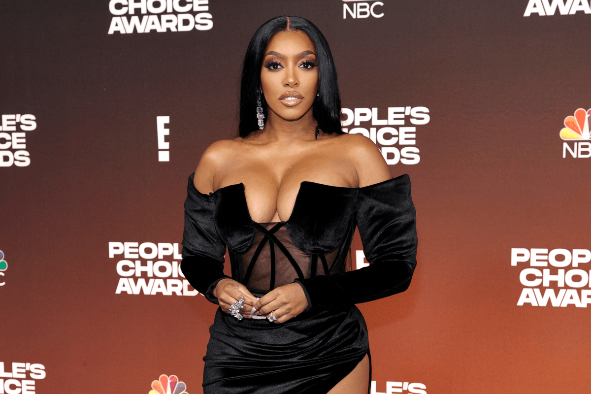 RHOA Star Porsha Williams Escorted Off Flight, FBI Investigating: Report