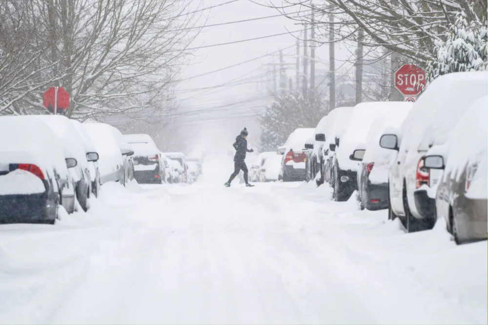 Winter Weather Alert as 12 Inches of Snow To Hit - Newsweek