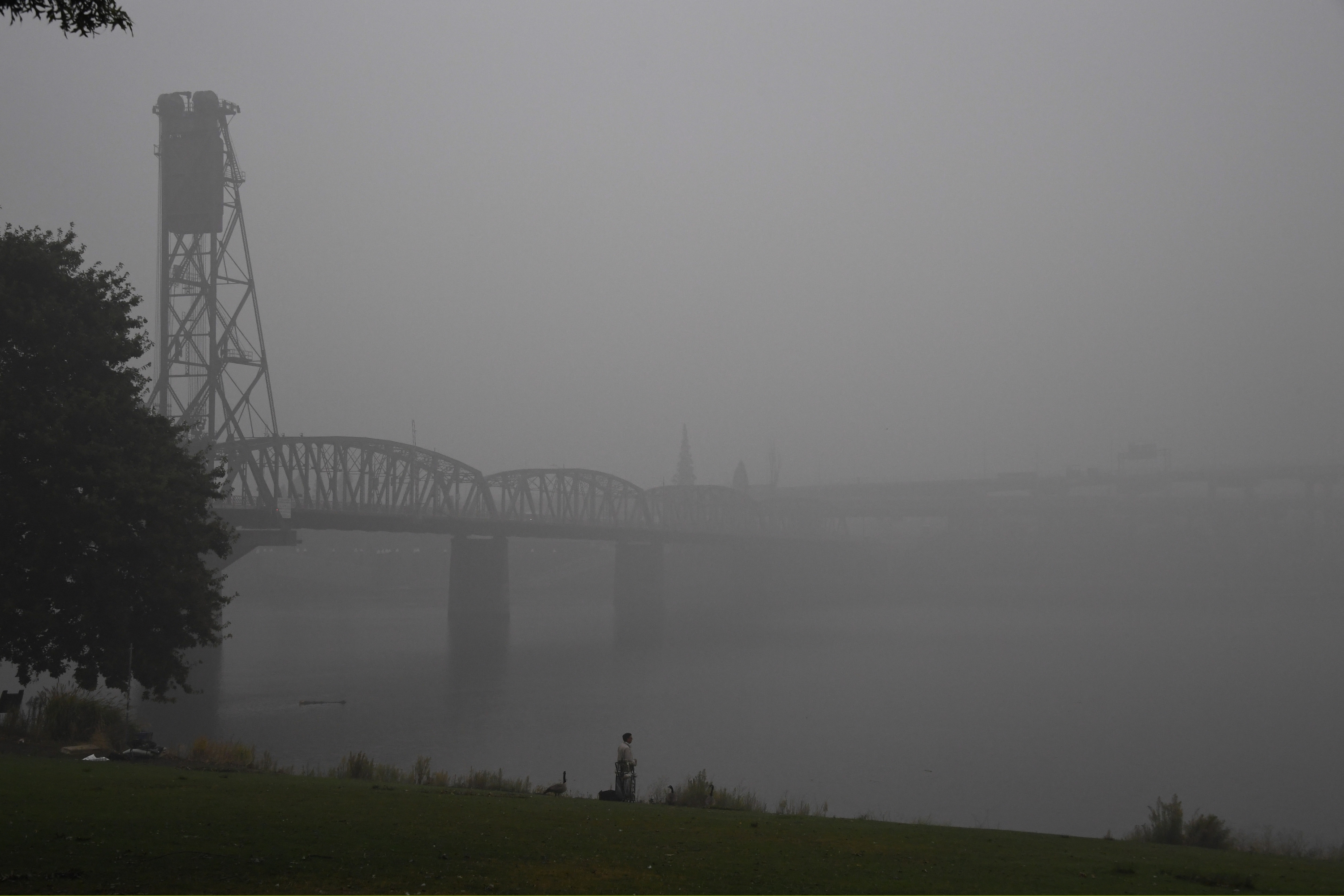 Thousands of Americans Advised To Avoid Outdoors In California, Oregon