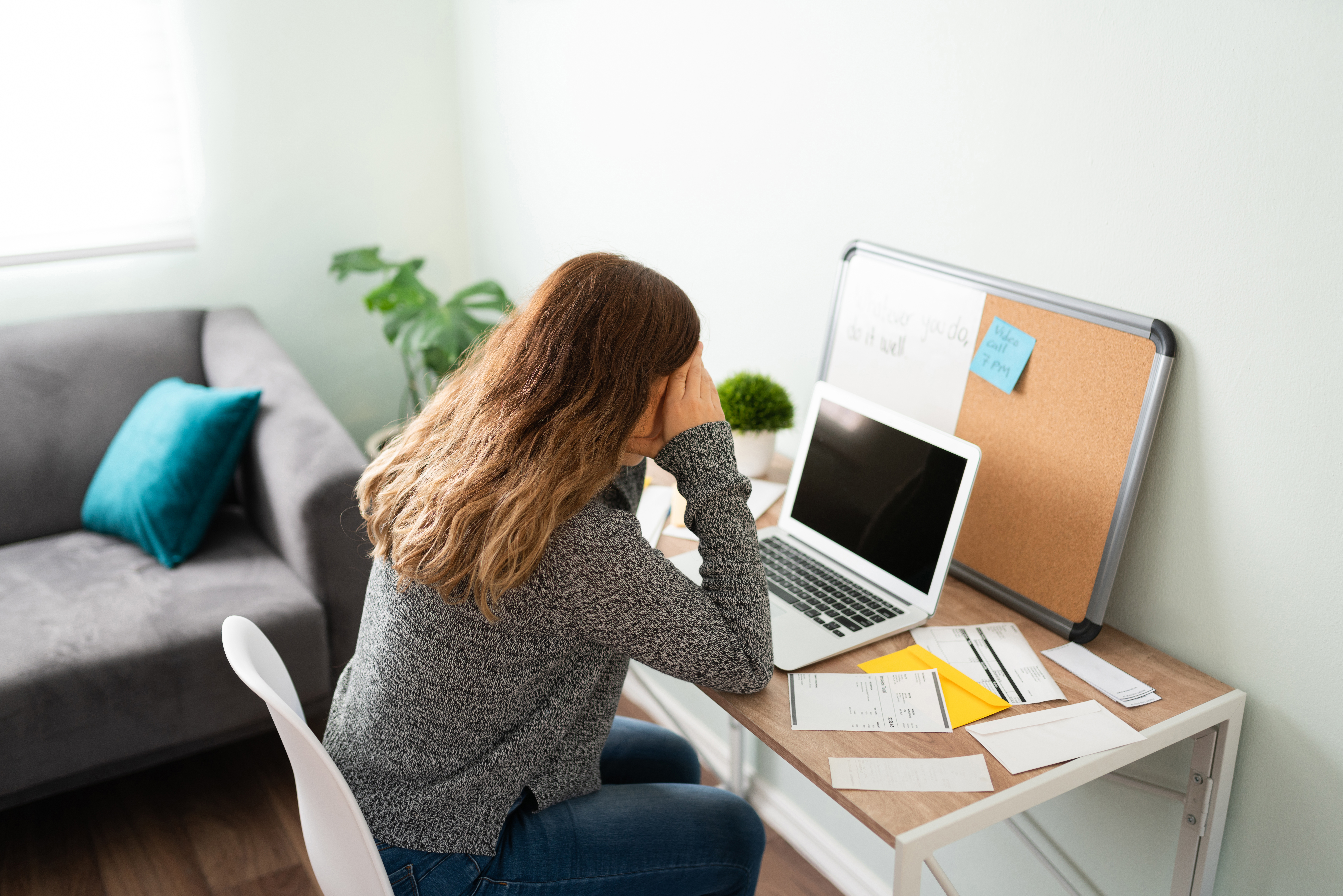 How Mom Invades Gen Z Daughter’s Privacy at Home Sparks Fury