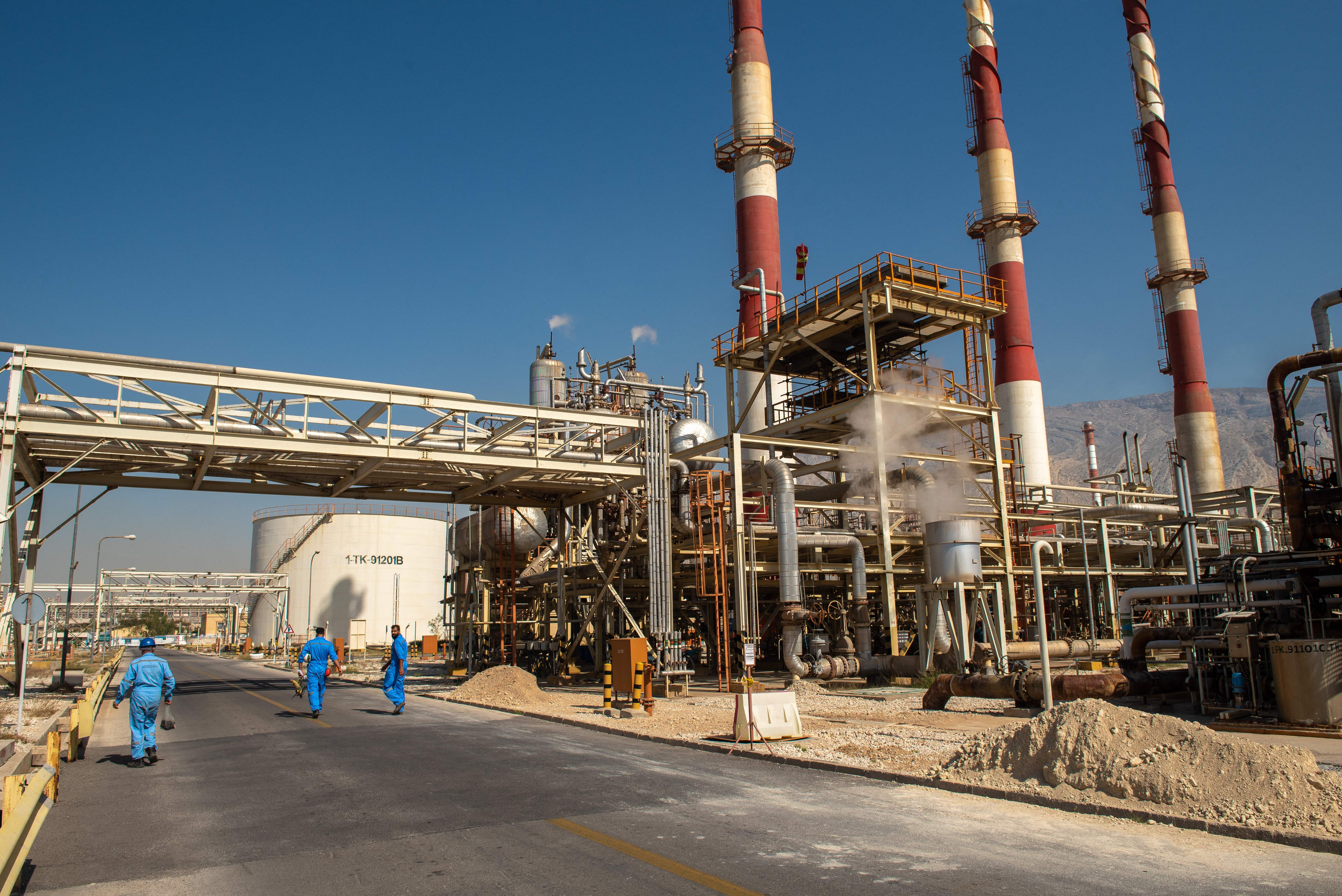 US Tightens Noose Around Iran’s Shadow Economy