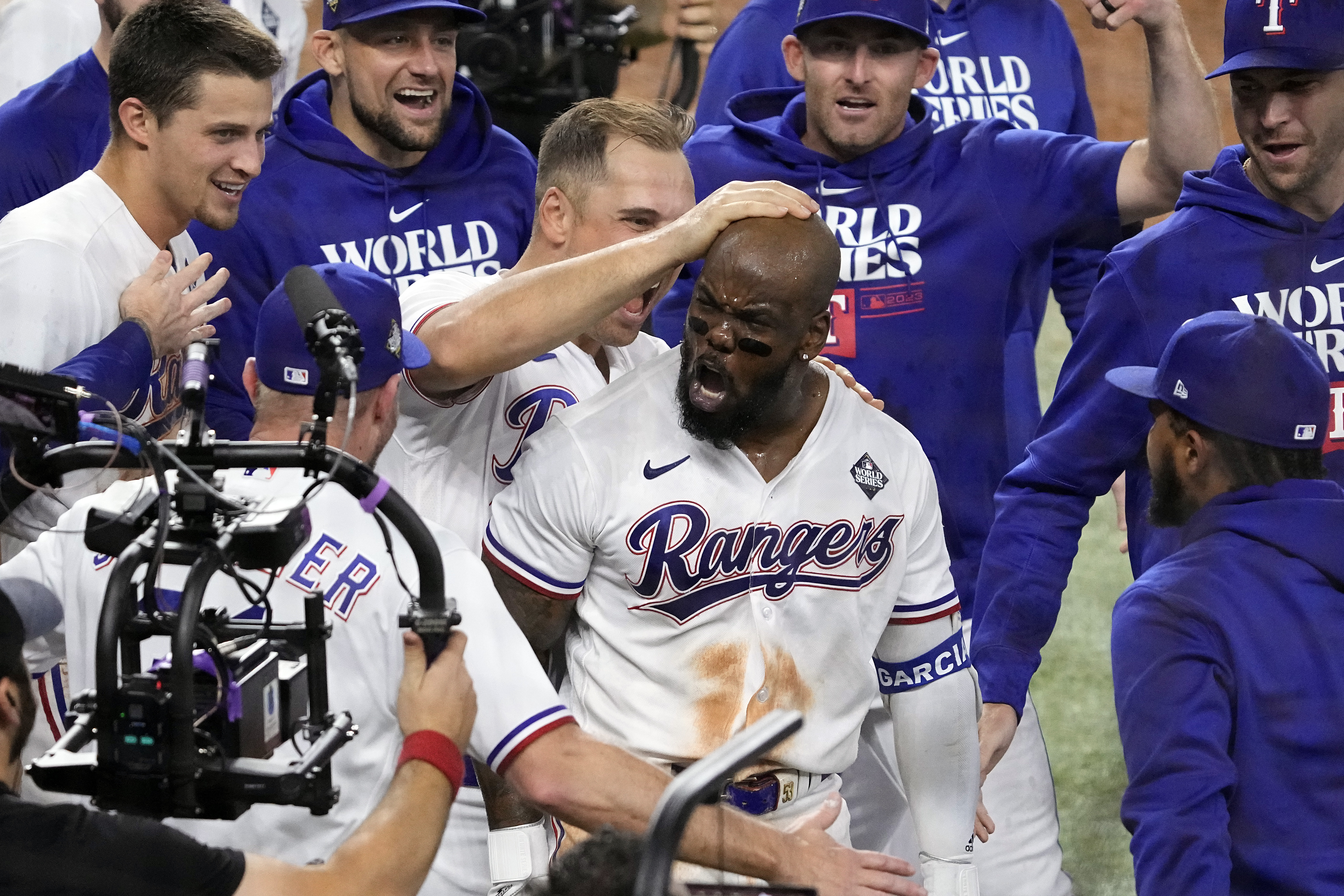 Rangers Split with World Series Hero Over Arbitration Price Tag: Report