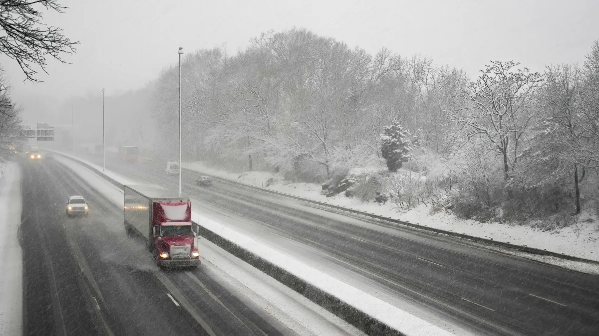 Thanksgiving winter storm live tracker, updates as heavy snow to hit ...