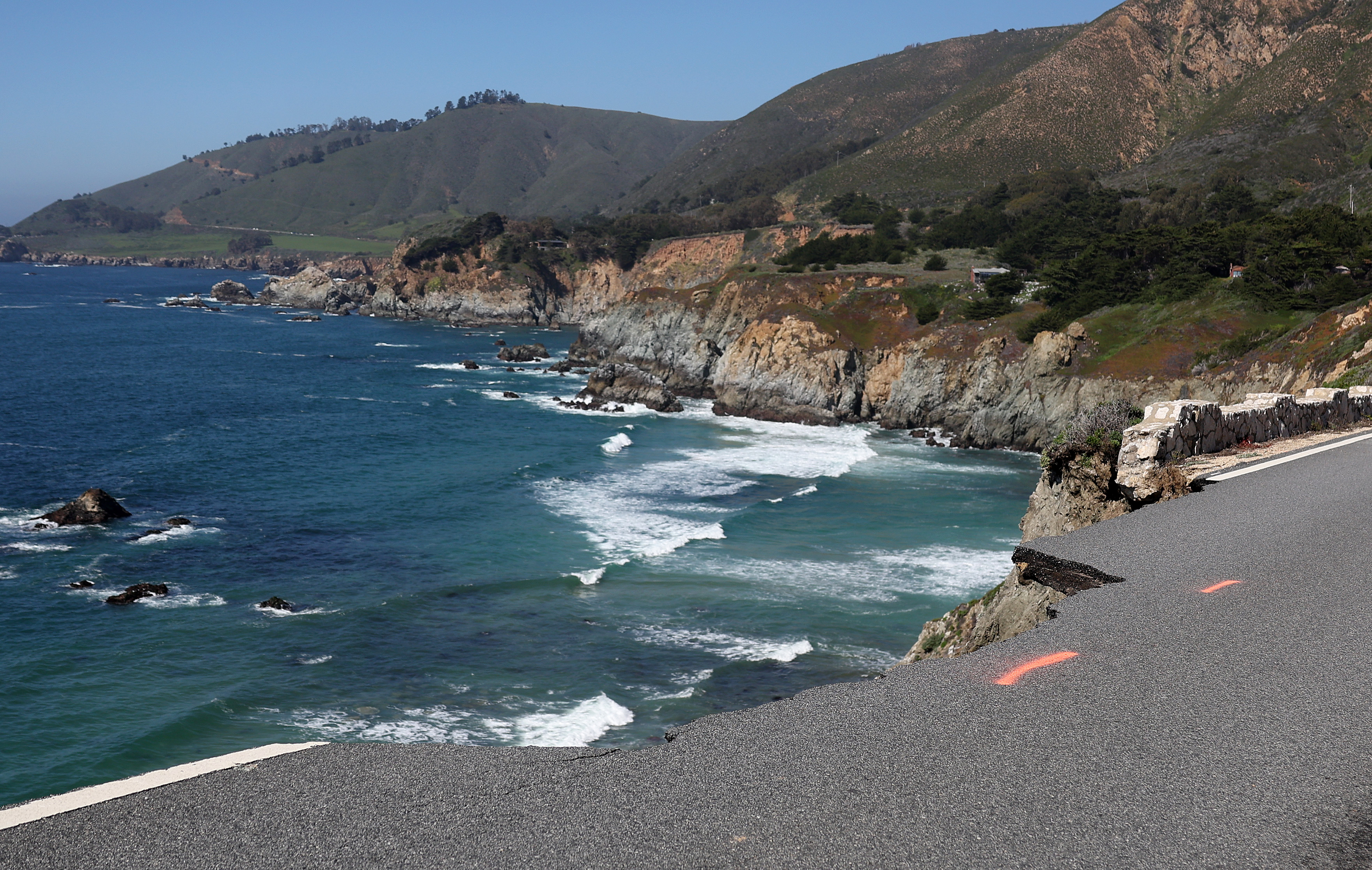 Dad Killed Trying to Save 5-Year-Old Girl Swept Into Ocean Identified