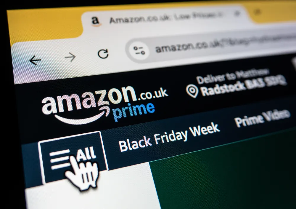 Amazon Issues Impersonation Scams Warning to 300 Million - Newsweek