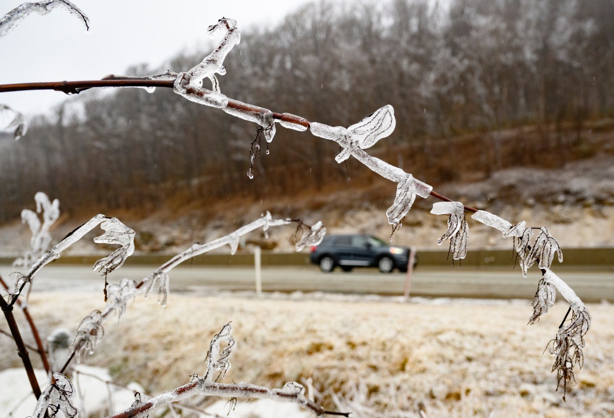 Freezing rain could disrupt travel for 1 million this weekend - Newsweek