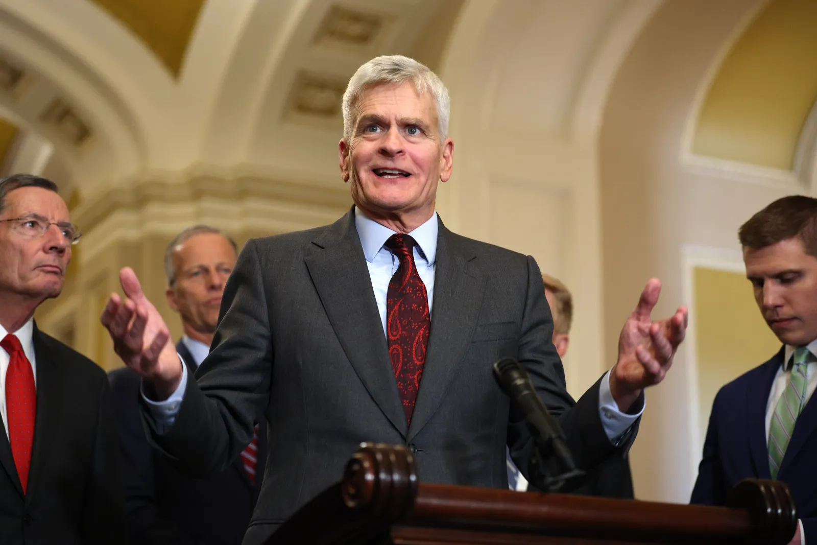 Republican Rips Into Trump Admin Over Vaccine Policy