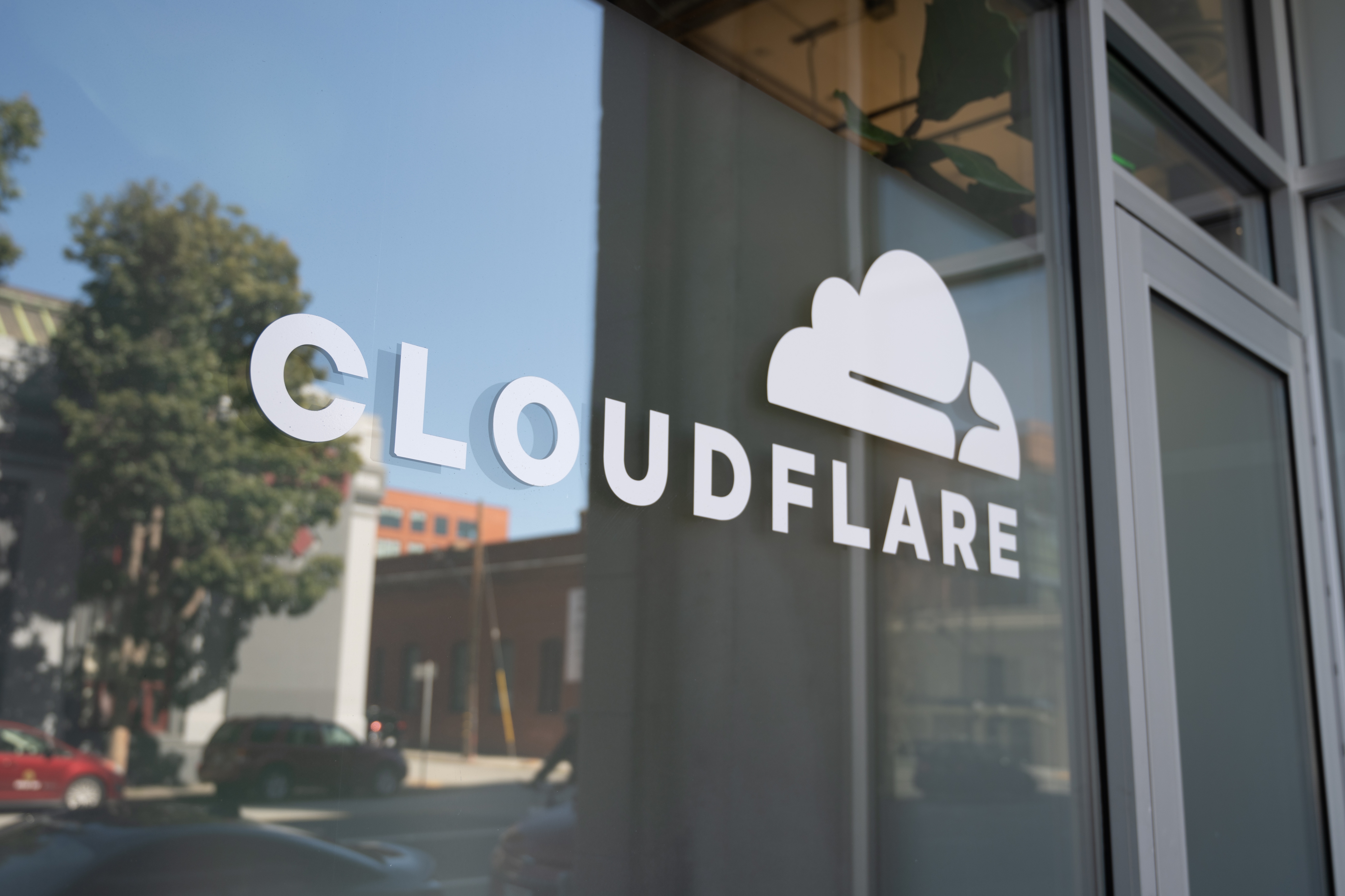 Cloudflare Outage Before Epstein Files Vote Sparks Conspiracy Theories