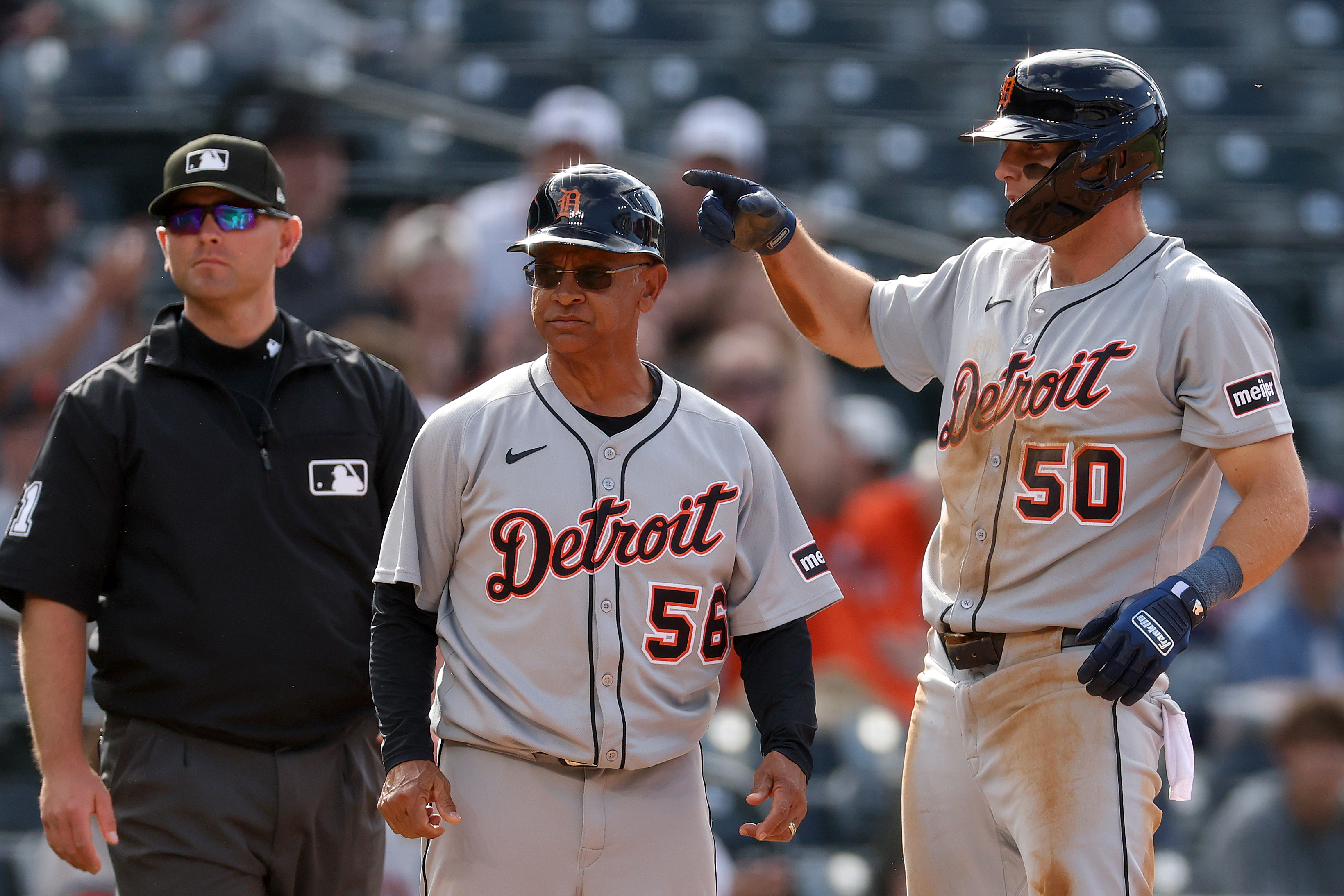 Braves Acquire 3-Year Veteran Outfielder After Phillies Stint: Report