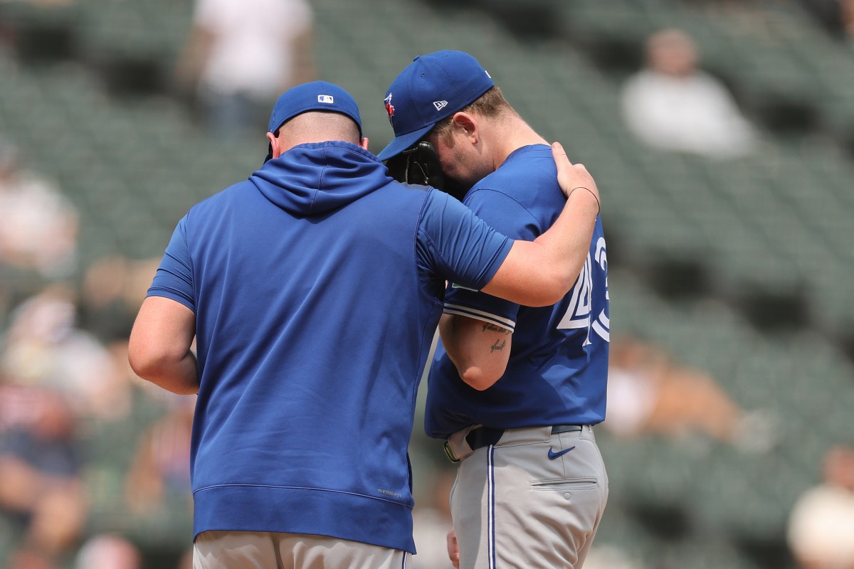 Blue Jays Lose 6-Year Veteran to Free Agency After Shoulder Injury