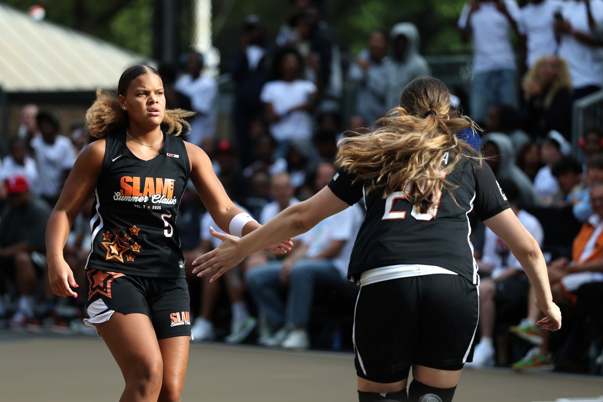 Dawn Staley, South Carolina Possible Favorites for 5-Star Guard Jerzy Robinson