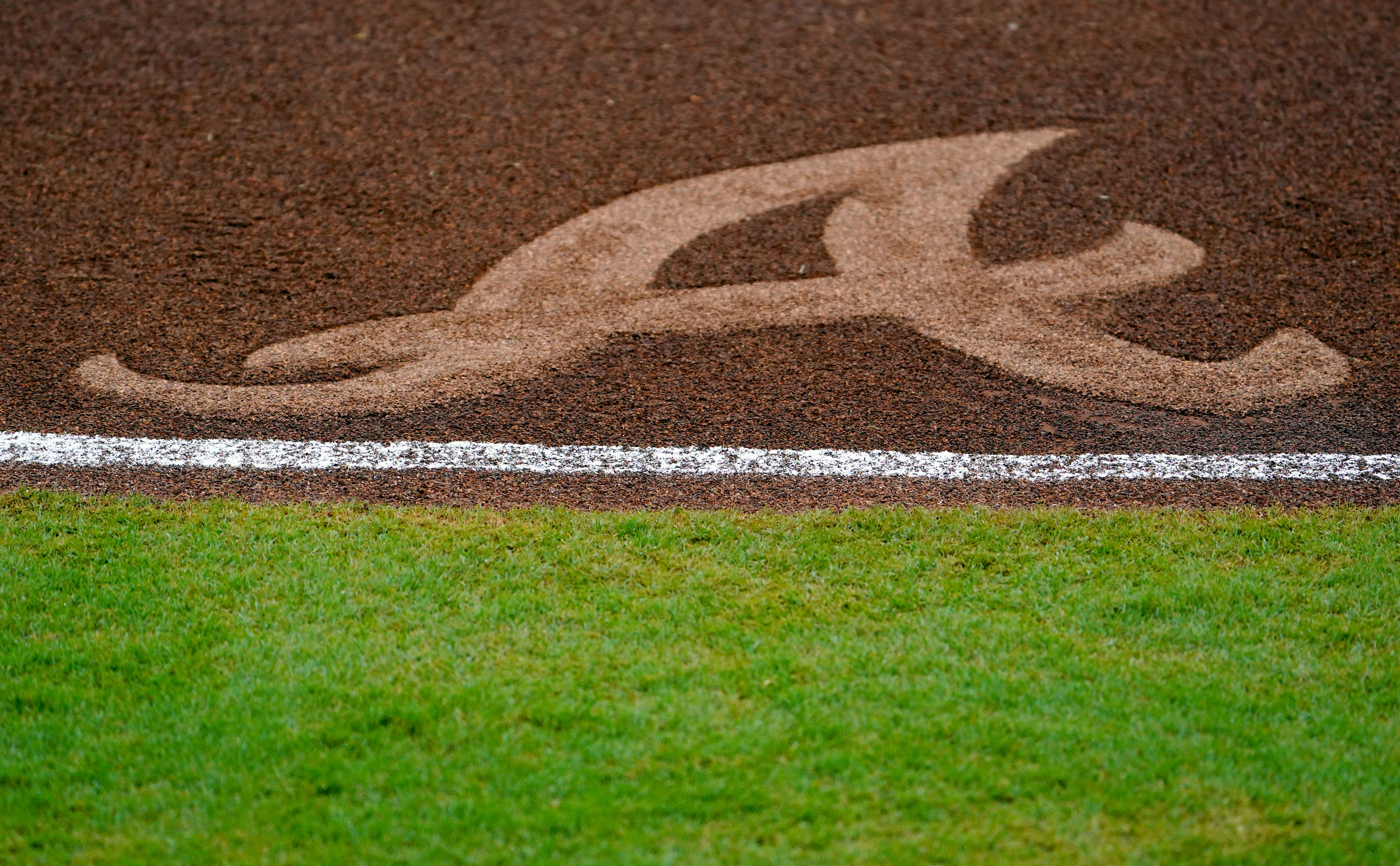 Braves 20-Homer Infielder Leaves Team, Signs With Brewers