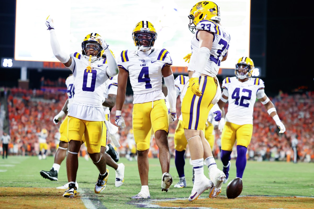 4-Star LSU WR Enters Transfer Portal Immediately After Lane Kiffin Hire