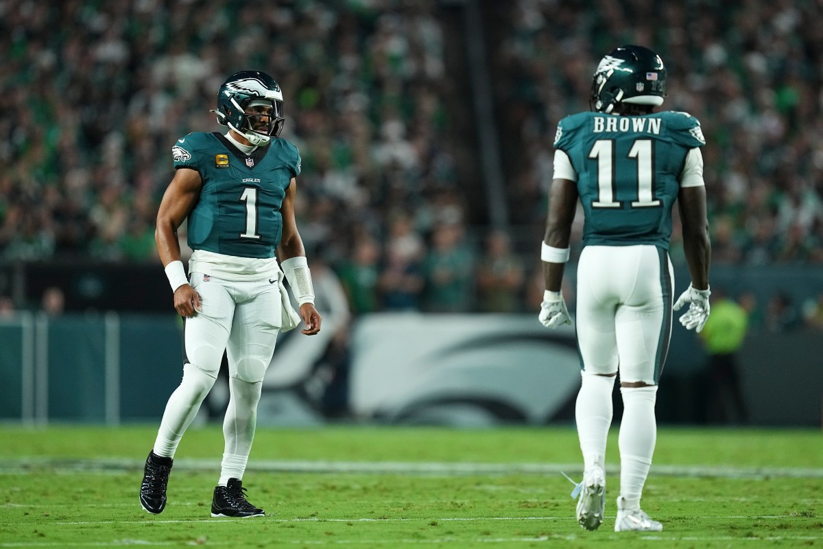 AJ Brown, dos Eagles, compartilha mensagem sincera após a tragédia de Rondale Moore