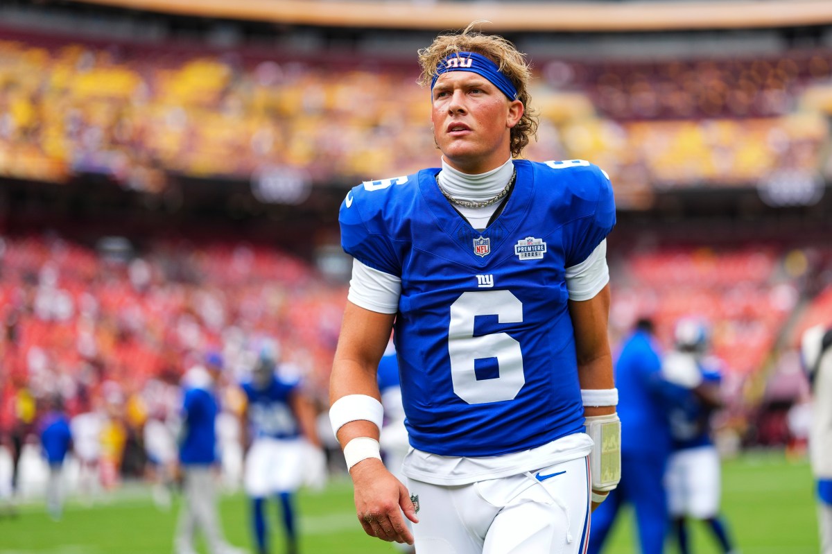 Giants at a Crossroads: Coach Decision That Could Shape Jaxson Dart's Future