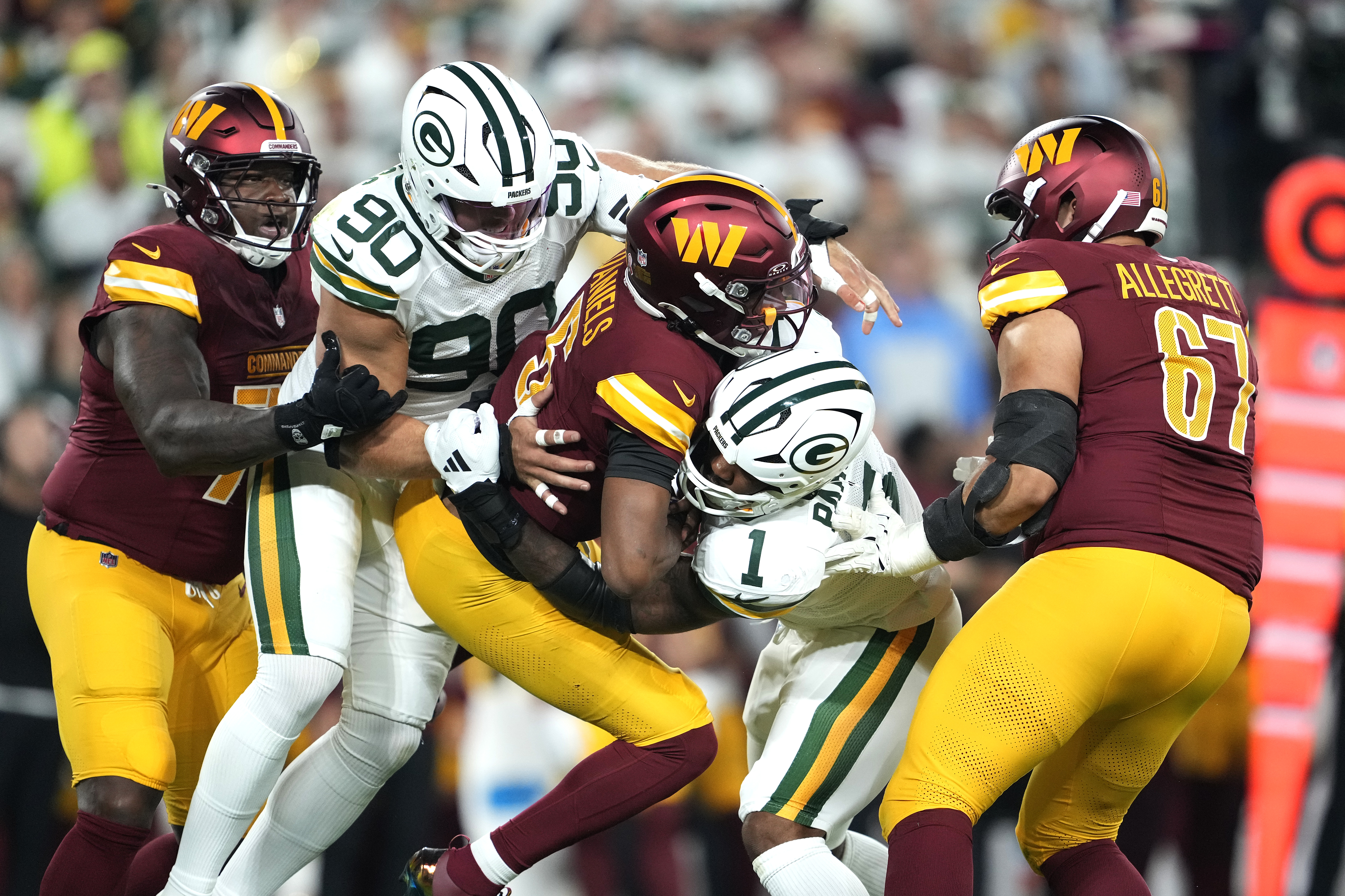 Packers Have Bad News for Pass Rusher Before Playing Eagles