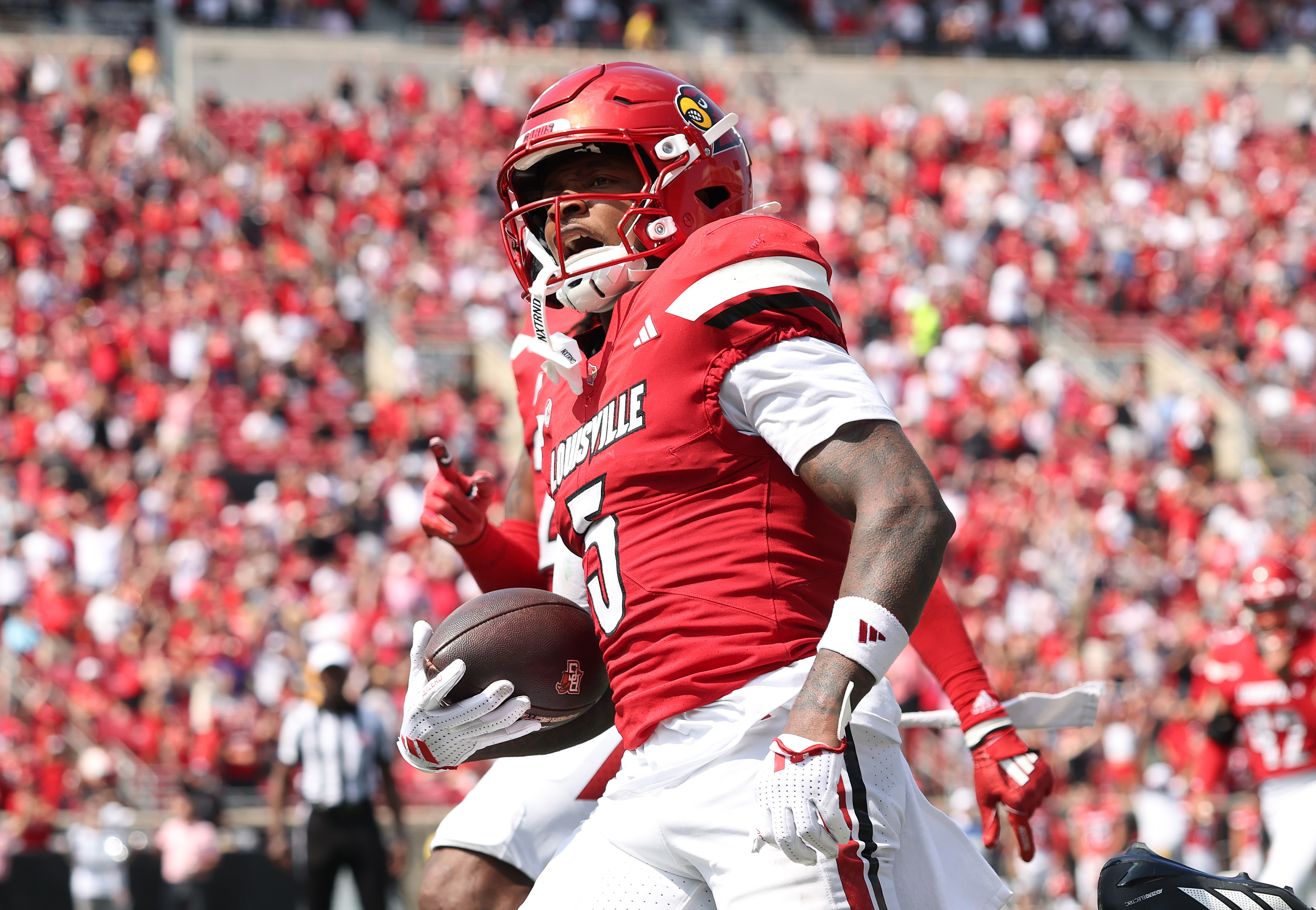 How to Watch Kentucky vs Louisville: Live Stream NCAA College Football, TV Channel