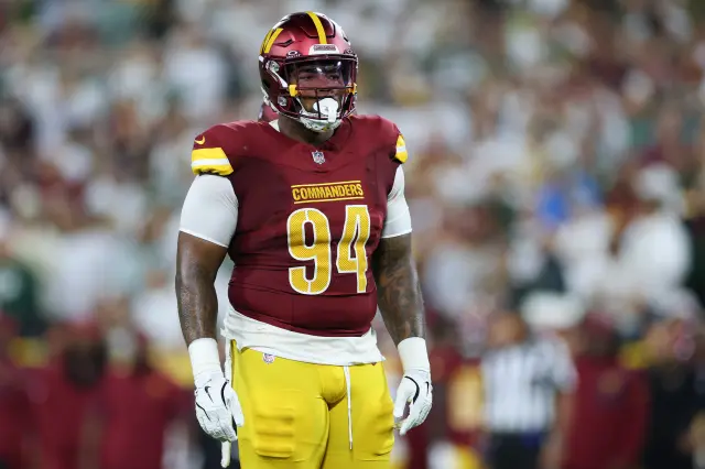 Washington Commanders defensive tackle Daron Payne.