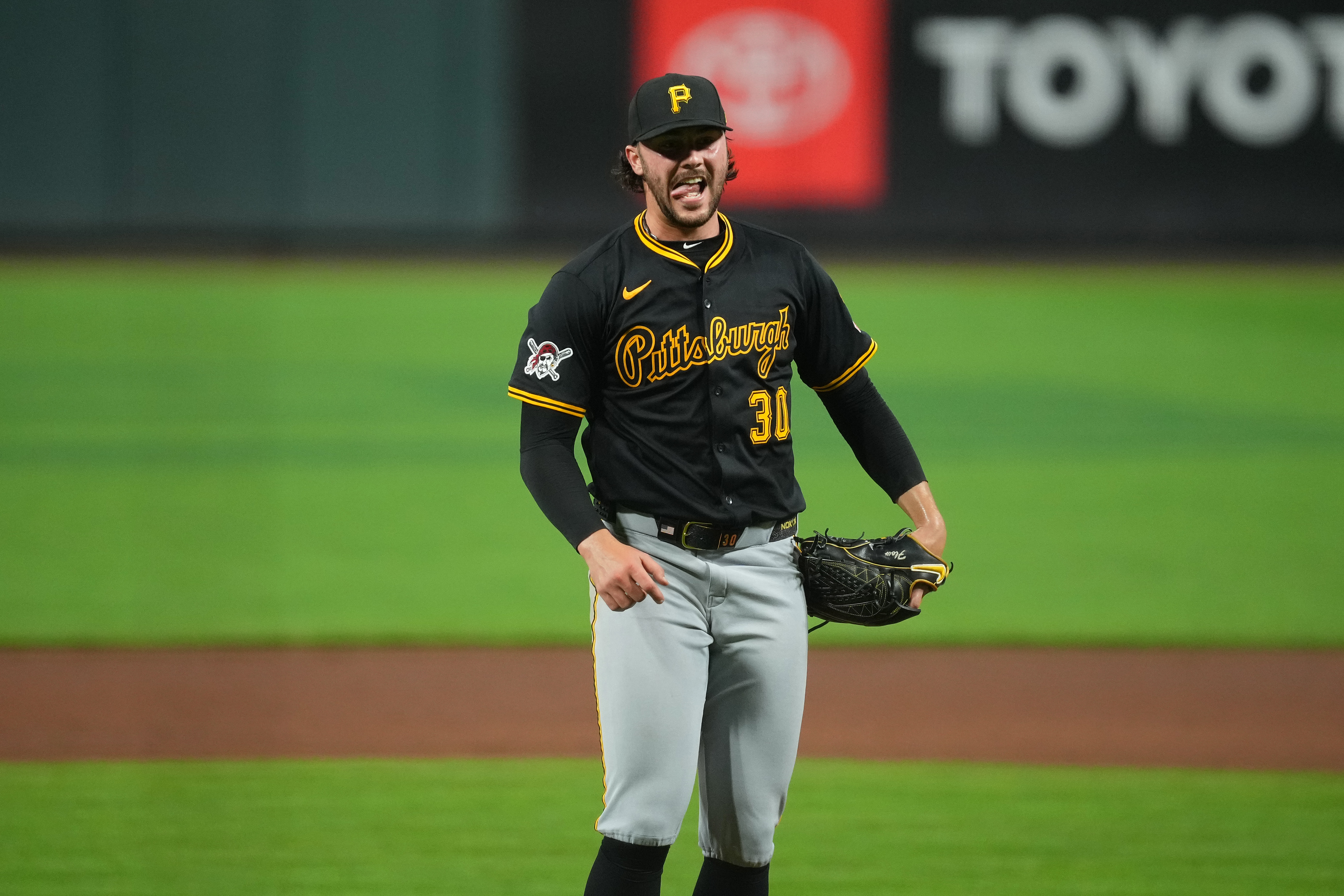 Pirates GM Has 9-Word Message on Paul Skenes Trade Rumors