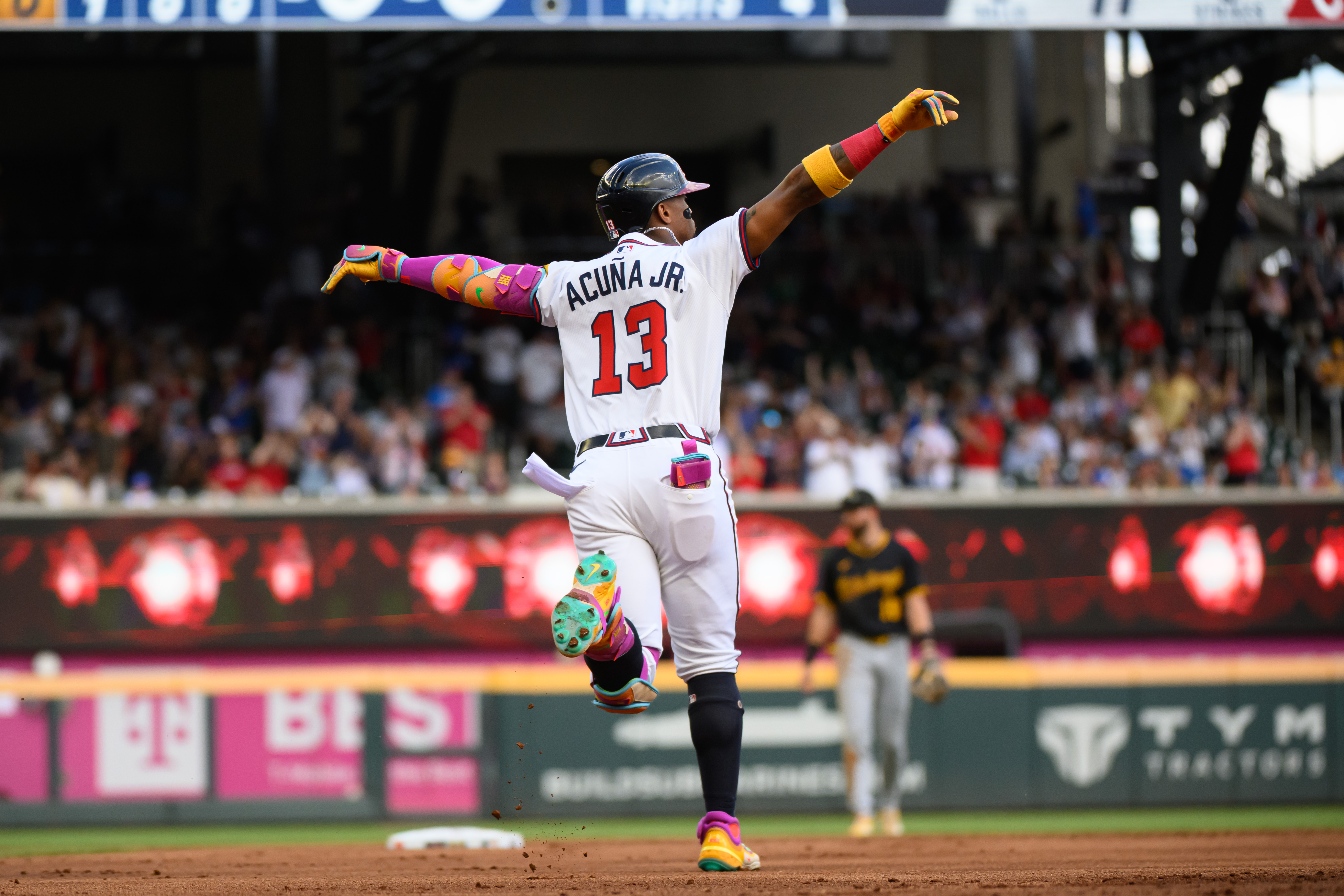 Braves' Ronald Acuña Jr. Has 2-Word Message Amid Contract Uncertainty