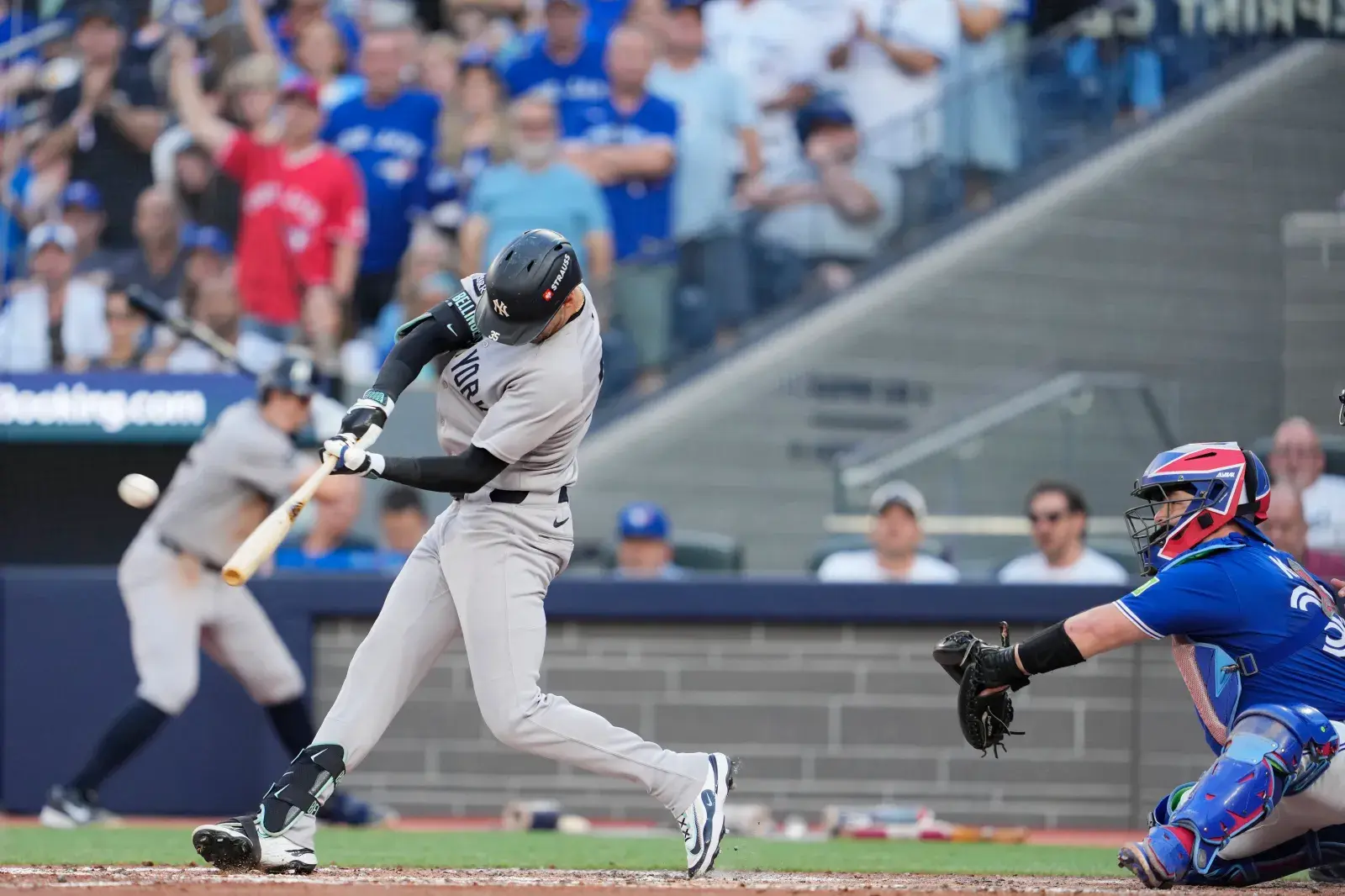 Cody Bellinger: Yankees Eye Massive $180M Deal After Stellar Season