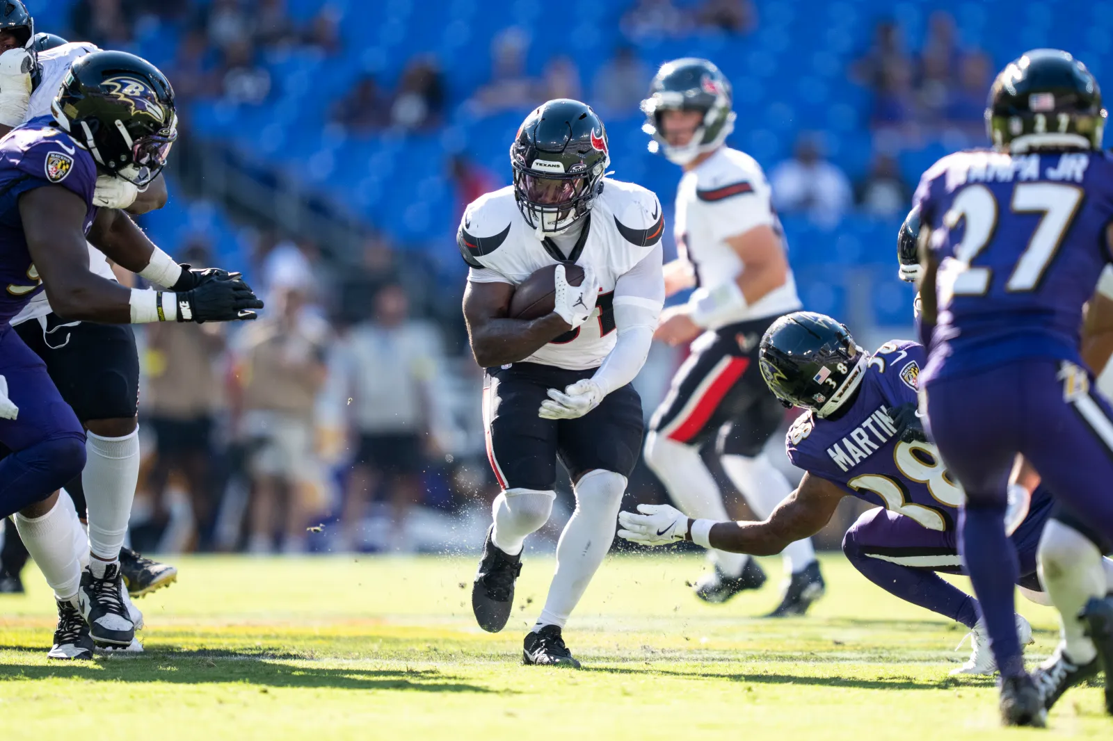 Running back Dameon Pierce