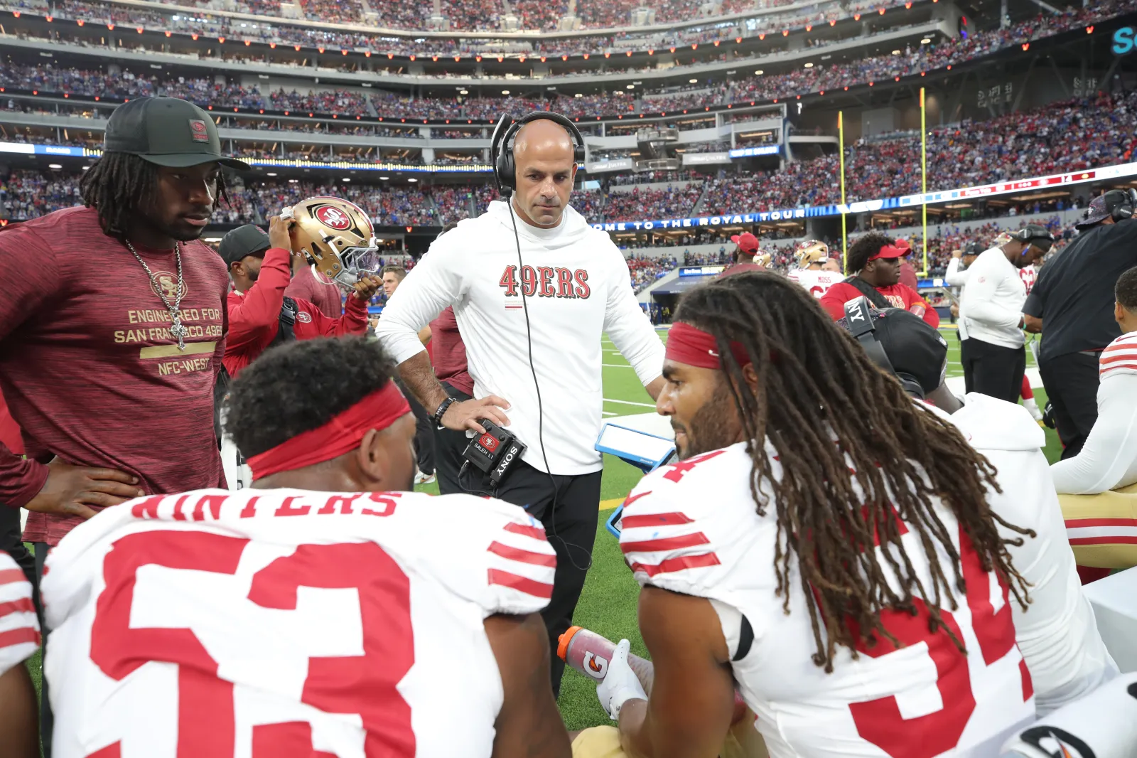 49ers defensive coordinator Robert Saleh