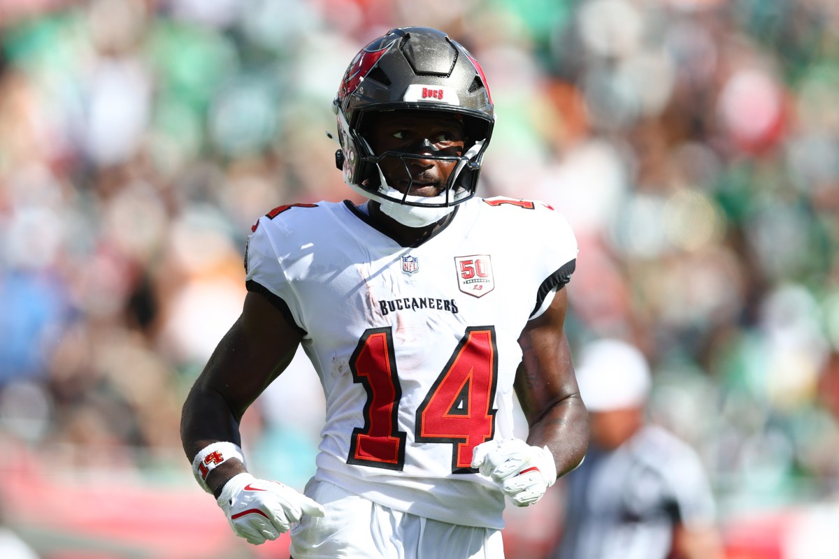 Concerns Grow for Buccaneers&rsquo; Chris Godwin After Troubling Injury Update