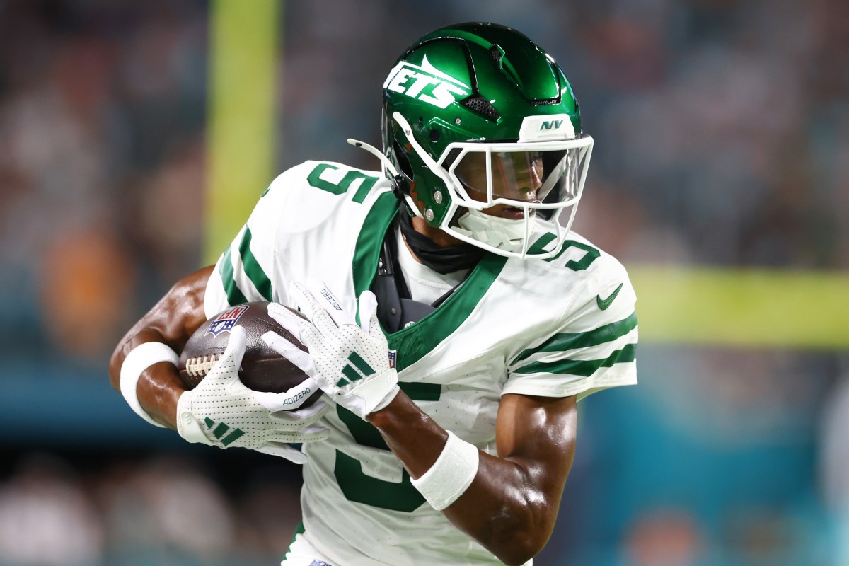 Jets WR Garrett Wilson Sparks Controversy With Weird Injury Update