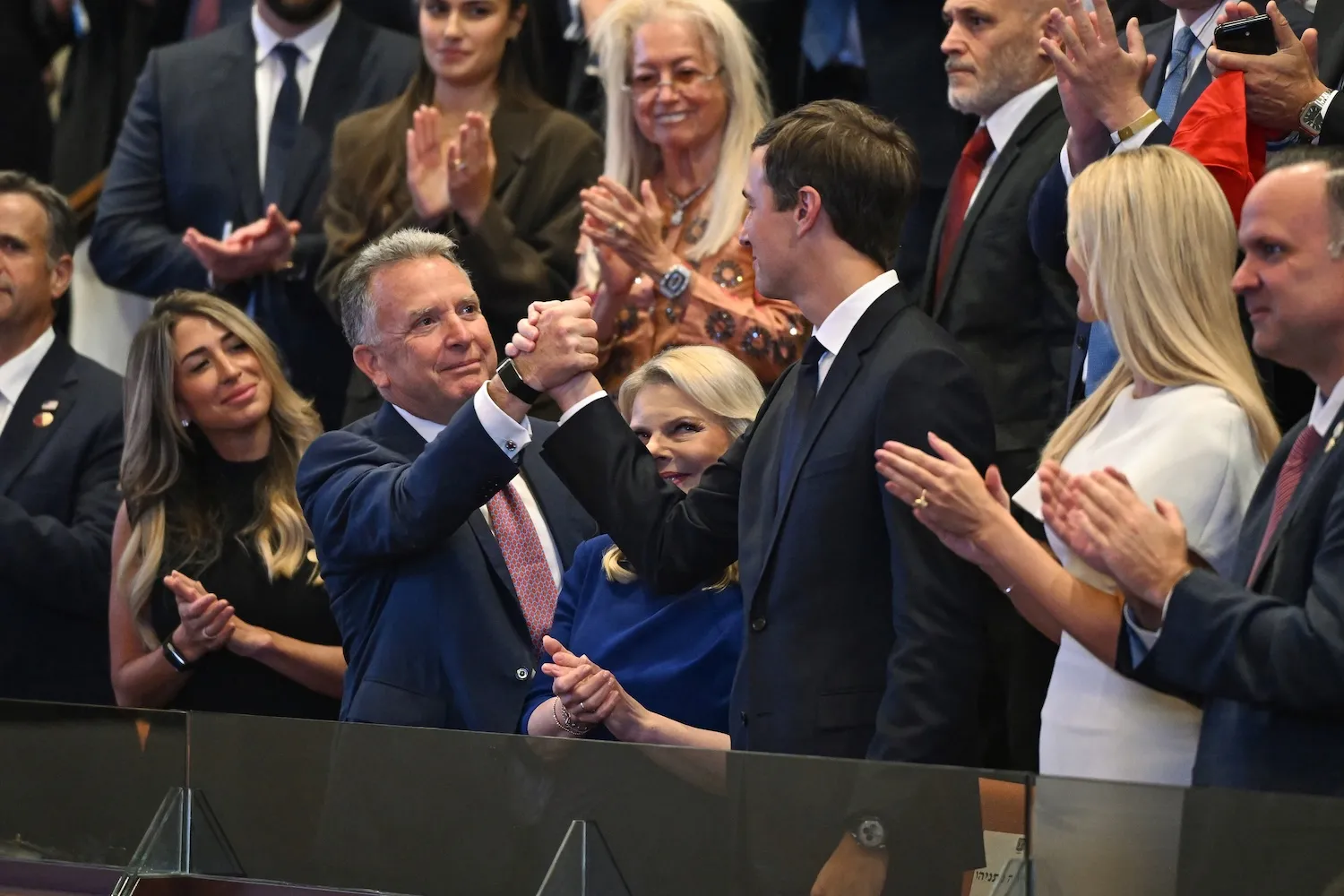 Trump Shrugs Off Concerns Over Witkoff's Russia Engagement on Ukraine Peace