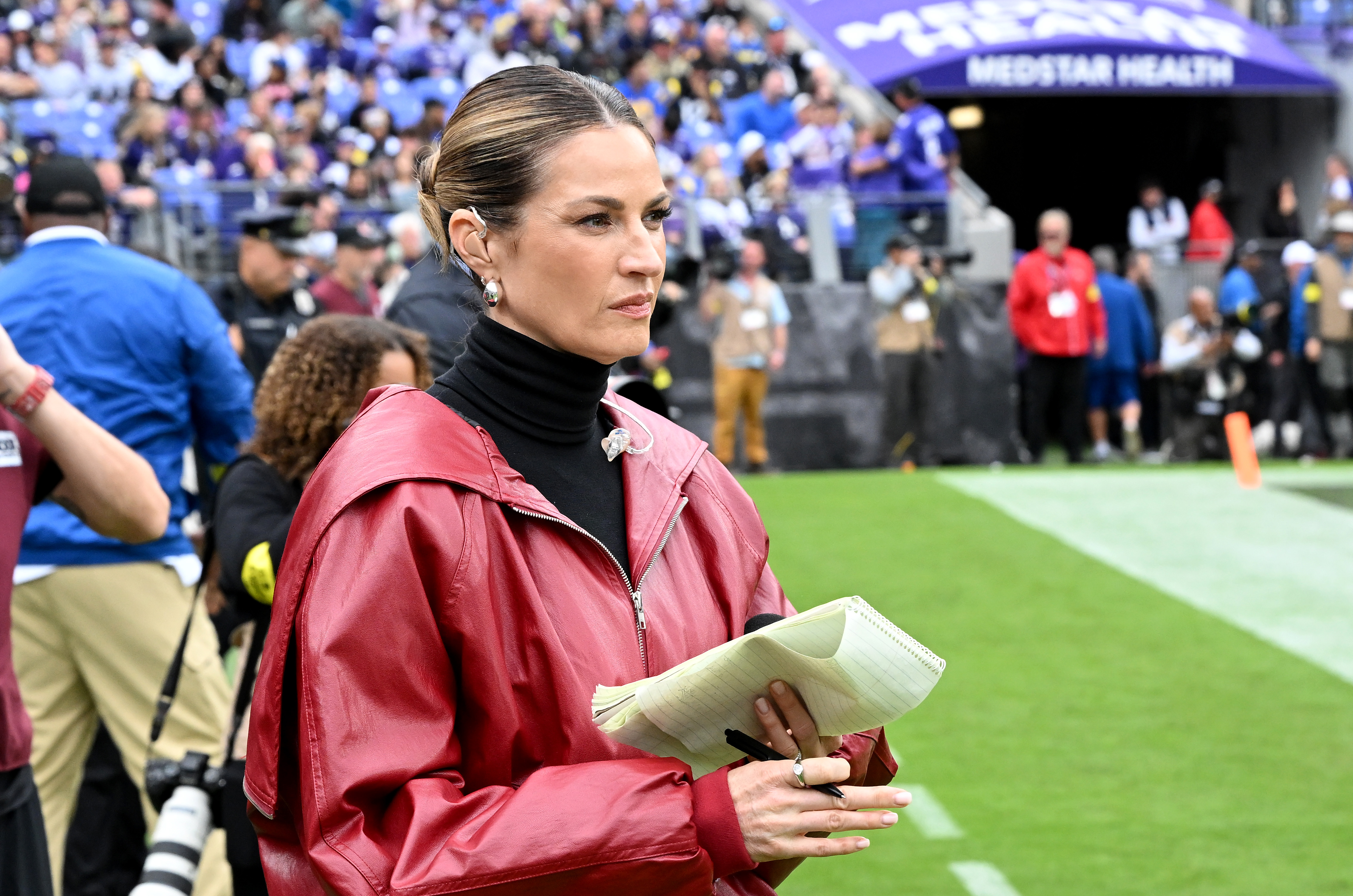 Erin Andrews Fires Back After Coming 'Under Fire' Before Lions-Packers
