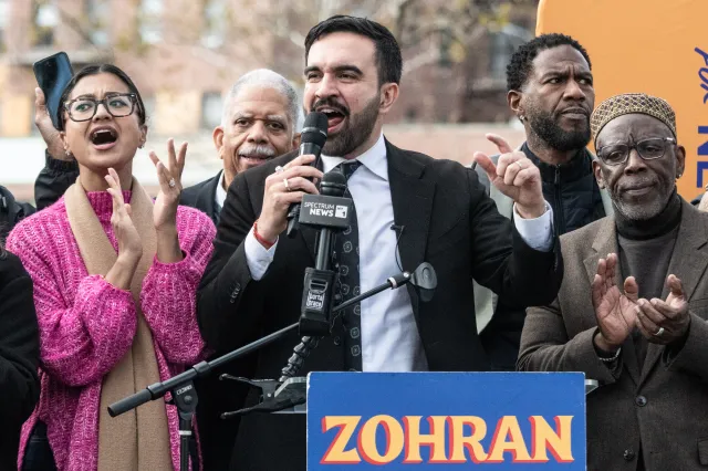 Trump Threatens to Withhold Federal Funds If Mamdani Wins New York ...