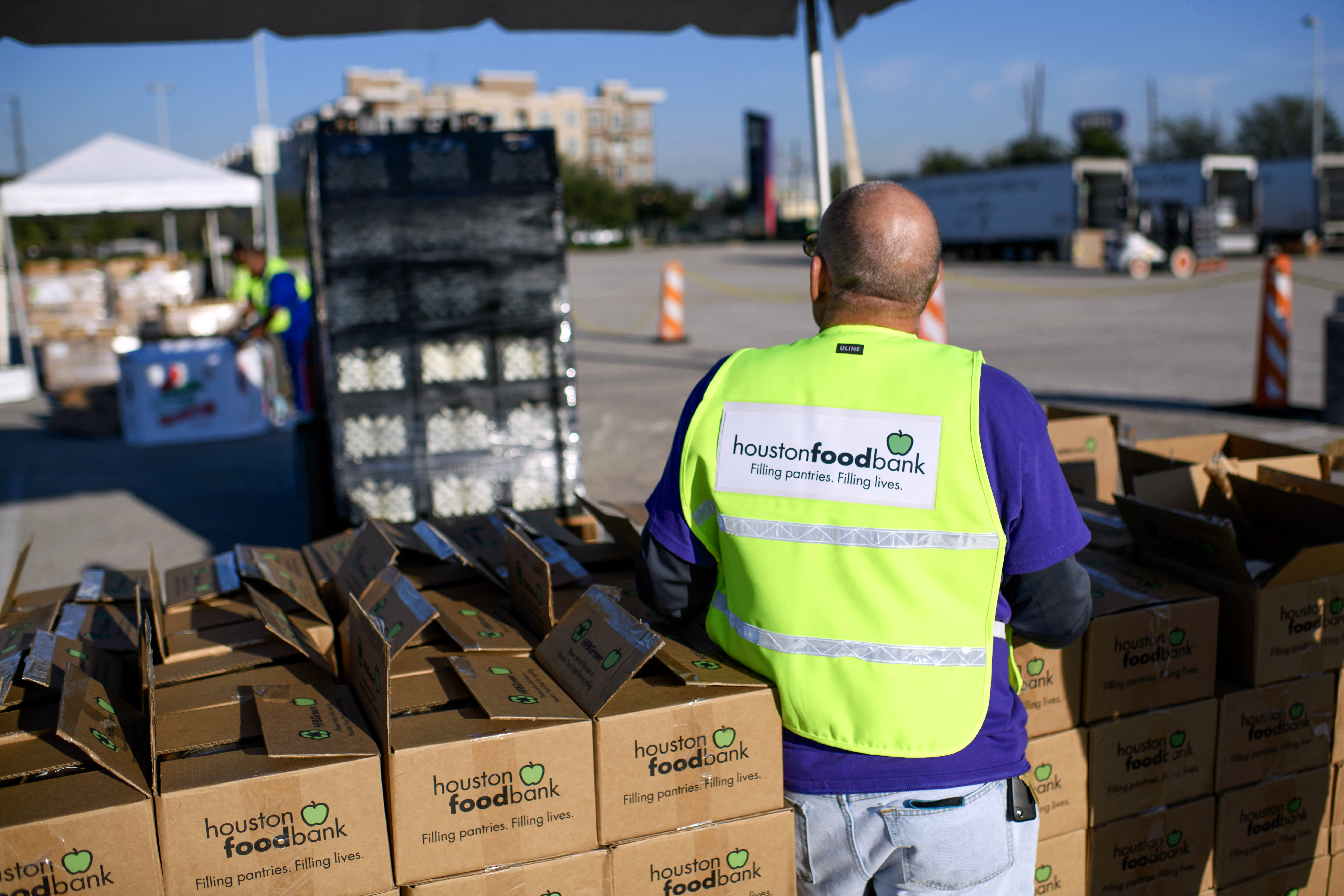 Video of Large Line Outside Food Bank Goes Viral Amid SNAP Benefit Freeze