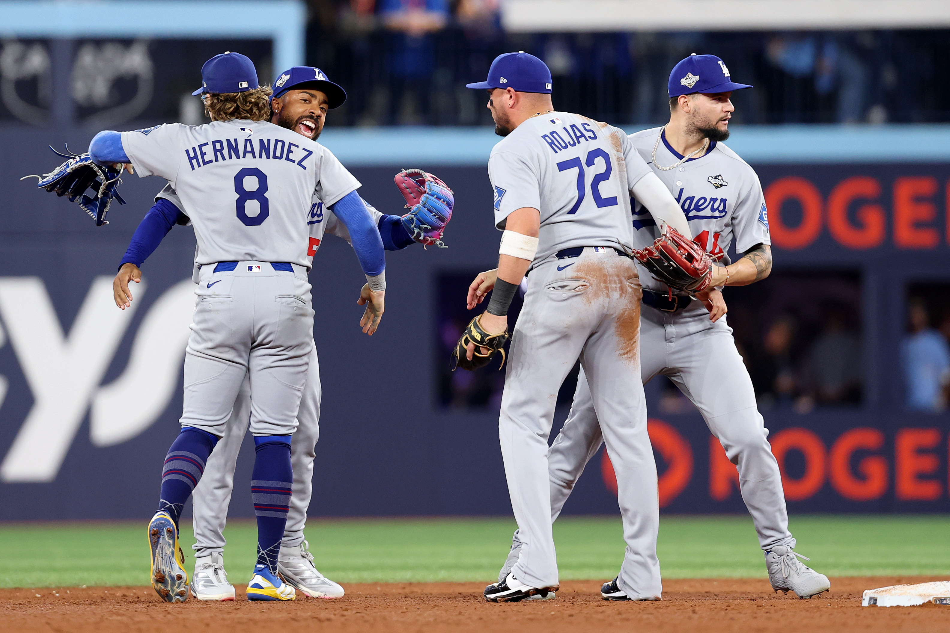 Dodgers Lose World Series-Winning Outfielder to Giants