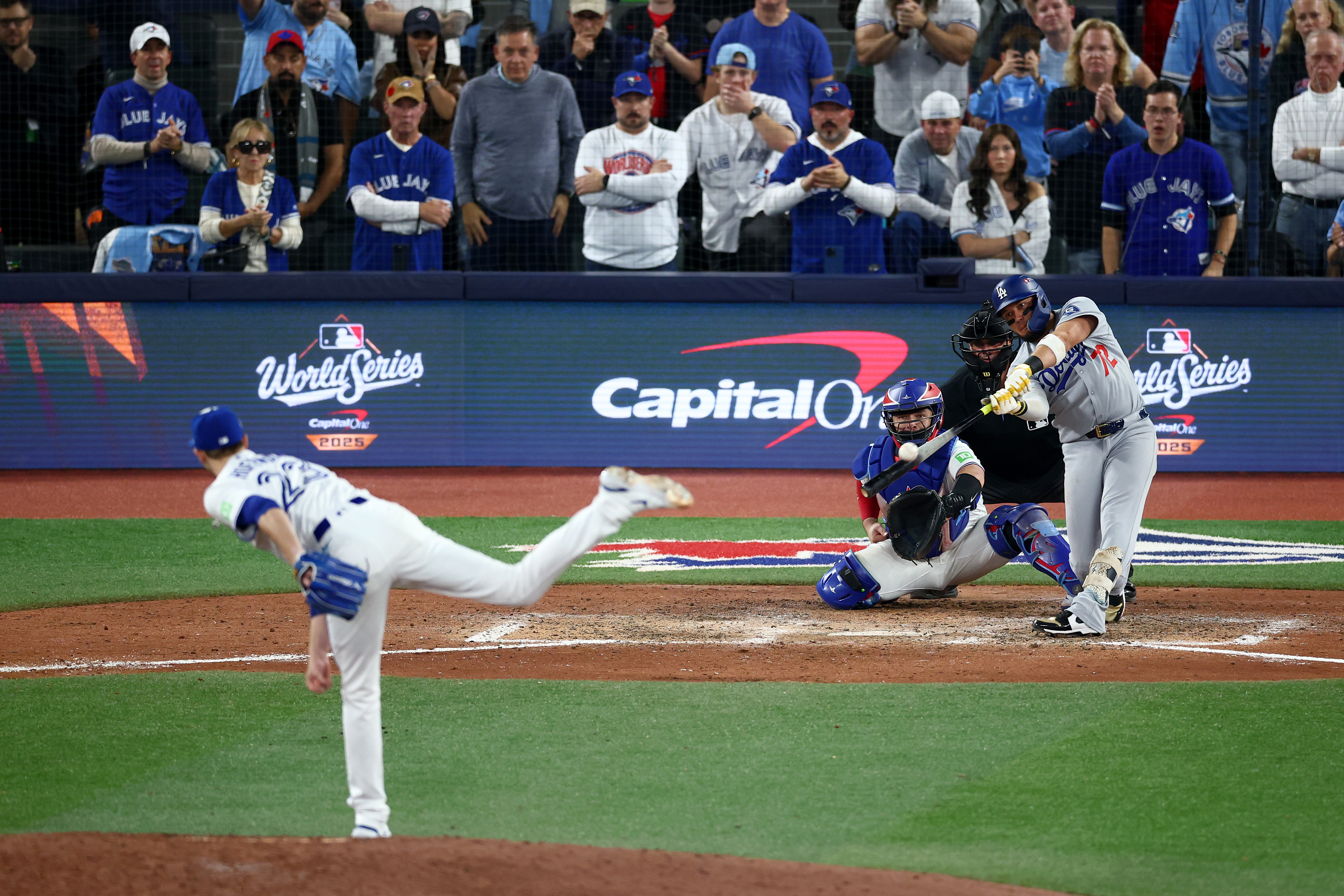 Blue Jays Predicted to Steal Veteran From Braves After World Series Flop