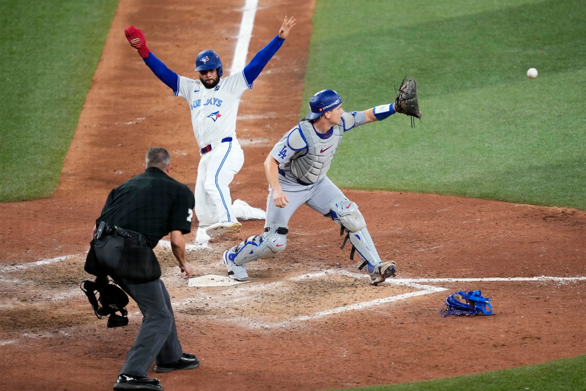 Another Blue Jays Baserunning Error Cost Toronto World Series In Game 7