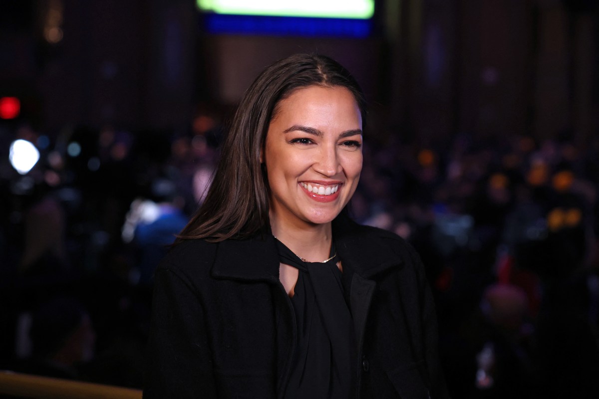 AOC prepara una ‘fuerte candidatura presidencial’ desde que Obama presentó las noticias