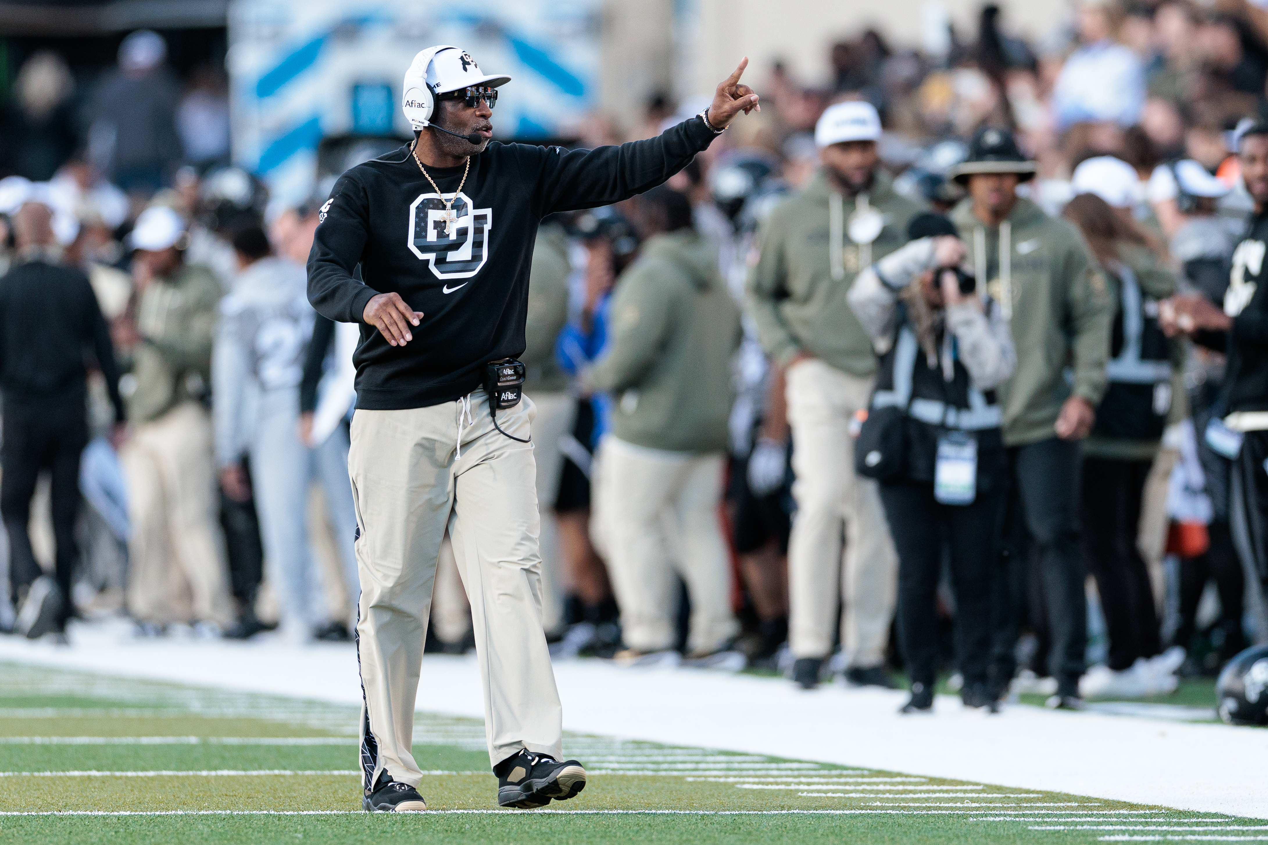 Deion Sanders' Latest Julian Lewis Decision Affects His Colorado Future