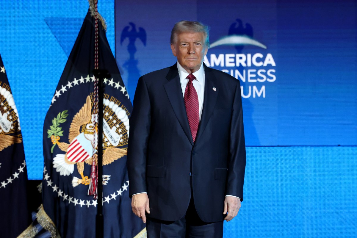 Trump's Net Approval Rating on Handling Government Shutdown Hits New Low