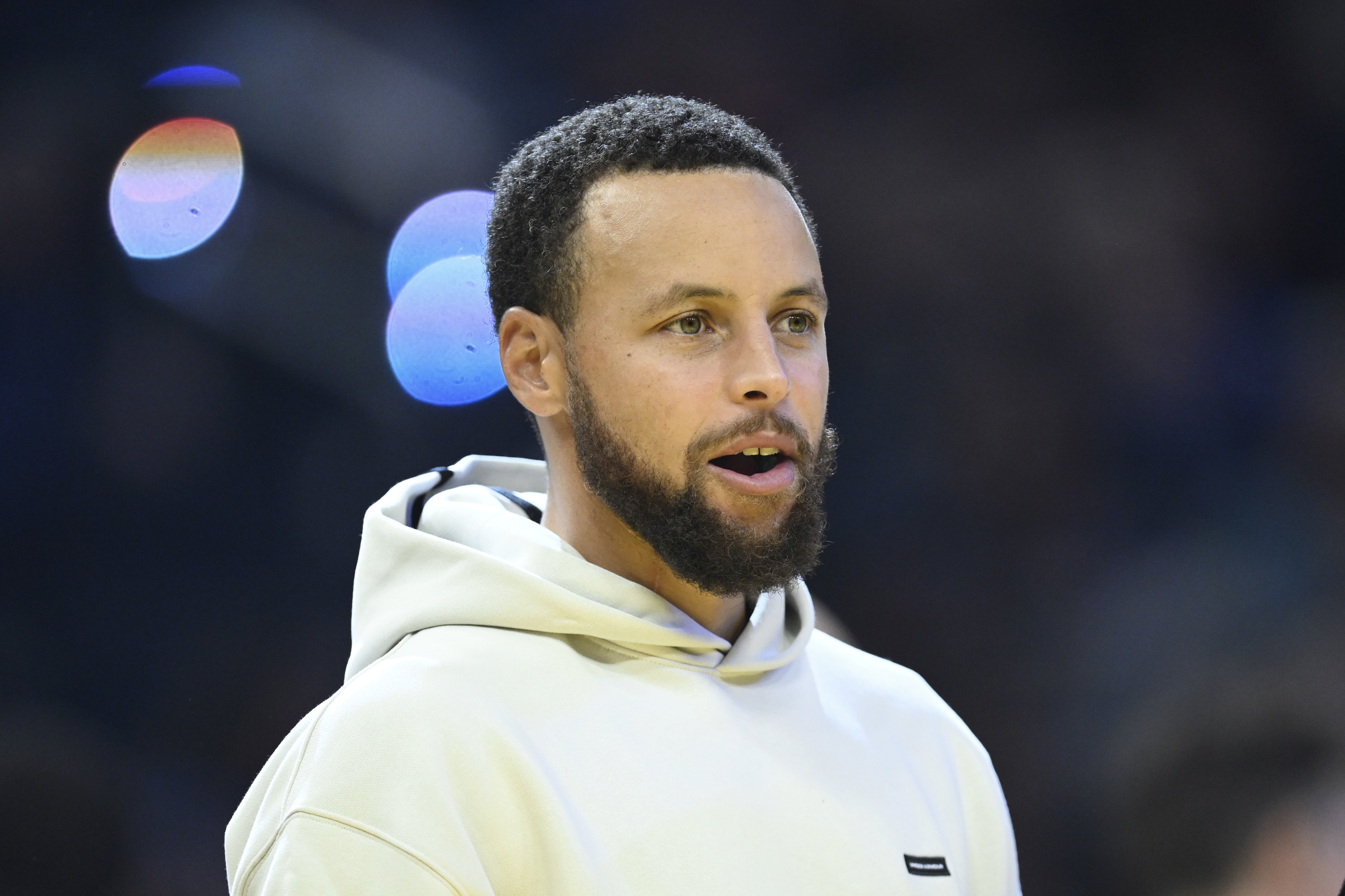Steph Curry Sends Strong Message About Surprising Personal Decision