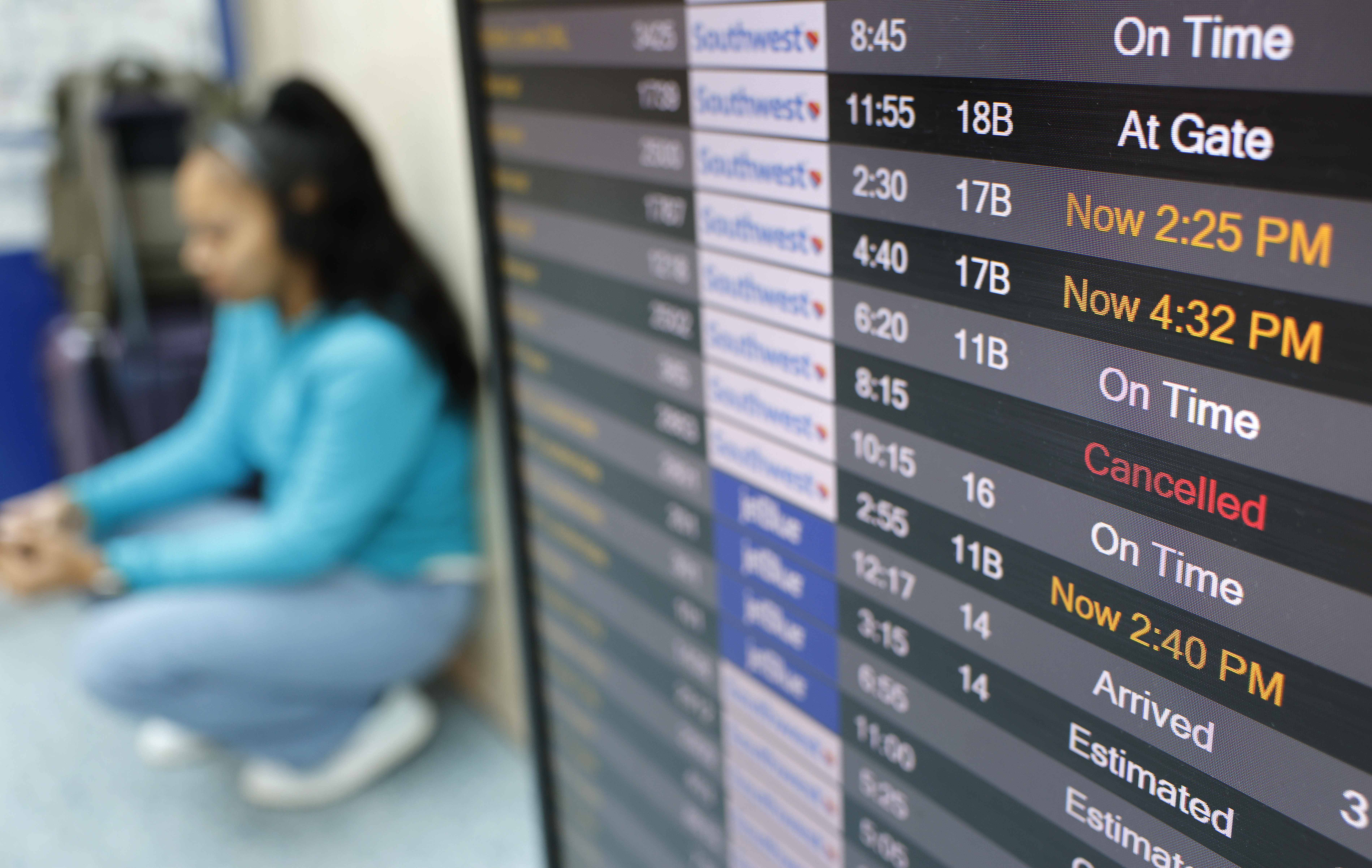 FAA to End Mandated Flight Reductions This Week: Report