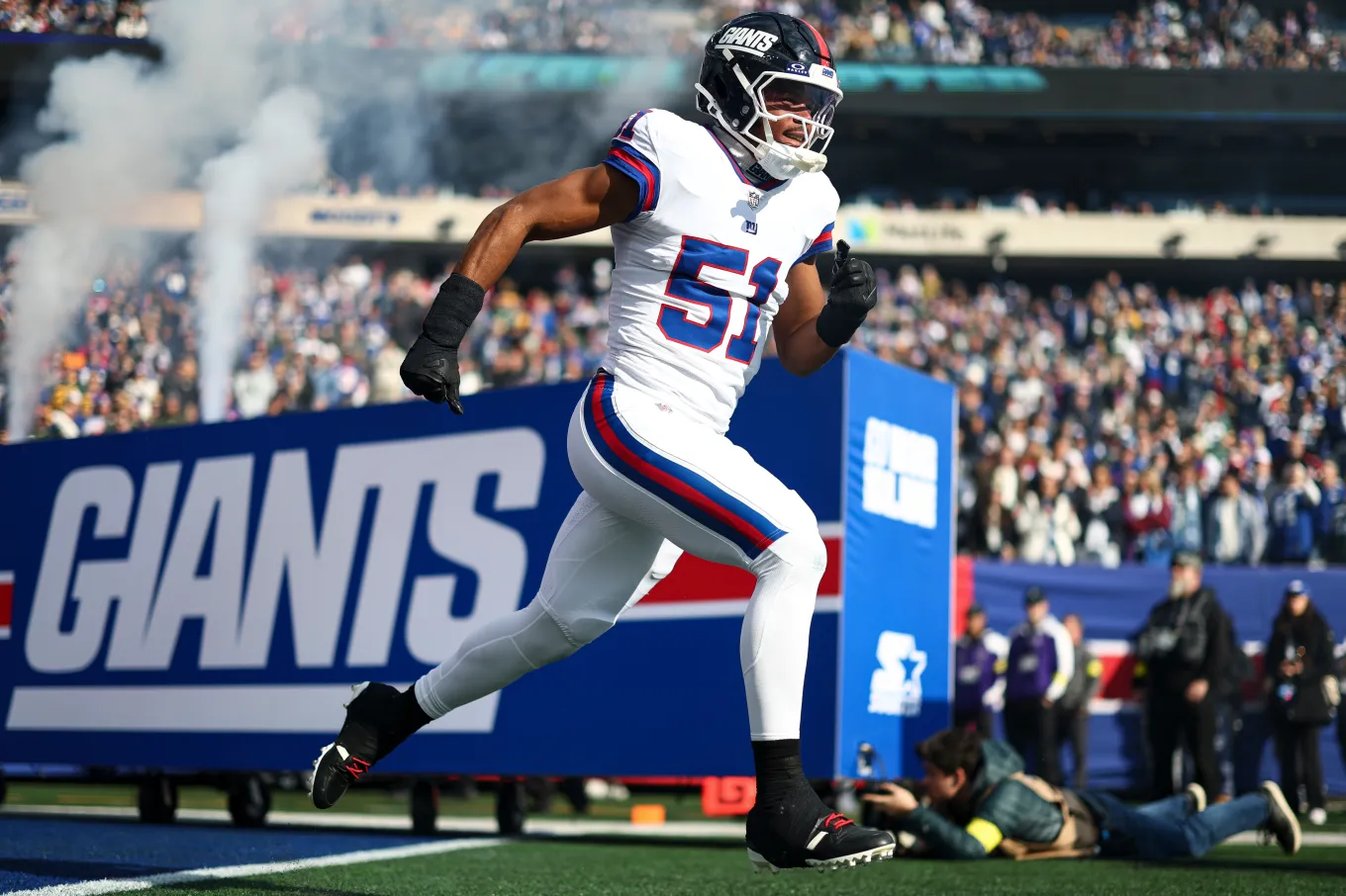 Giants Rookie Abdul Carter Sends Cryptic Message After Benching - Newsweek