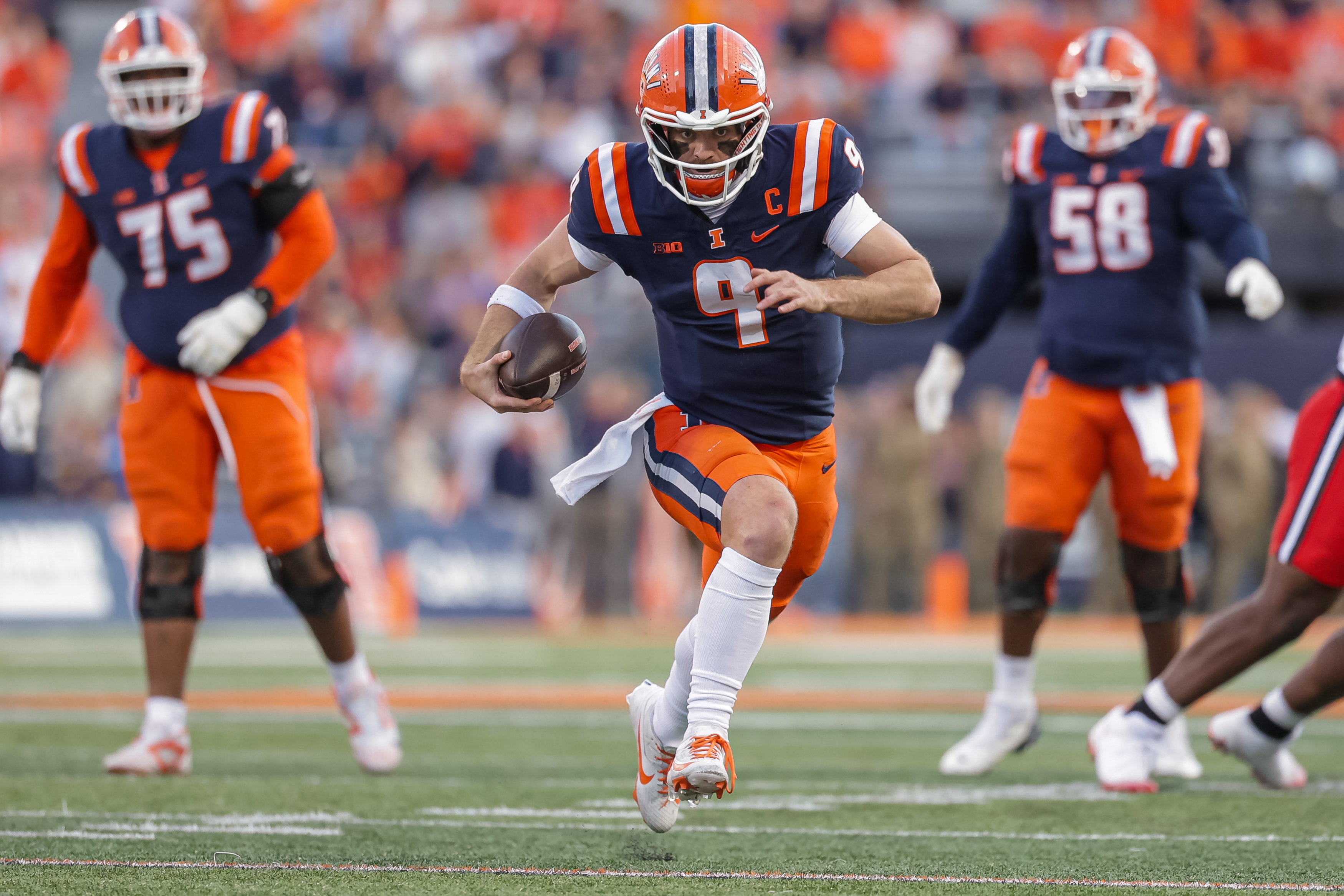 How to Watch Illinois vs Wisconsin: Live Stream NCAA College Football, TV Channel
