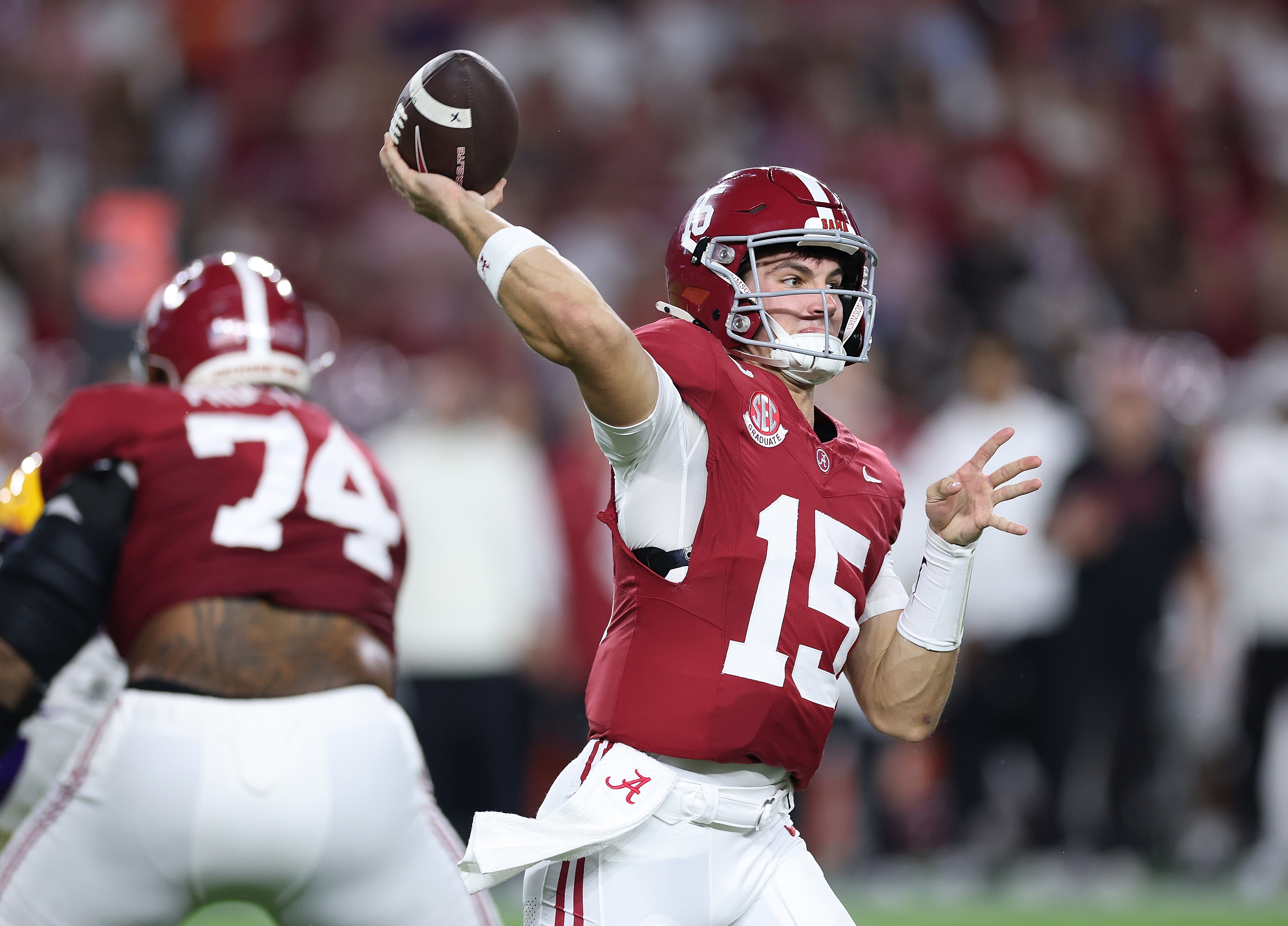 Bet365 Bonus Code WEEK365: Claim $200 Bonus For CFB Week 12, NBA, UFC 322