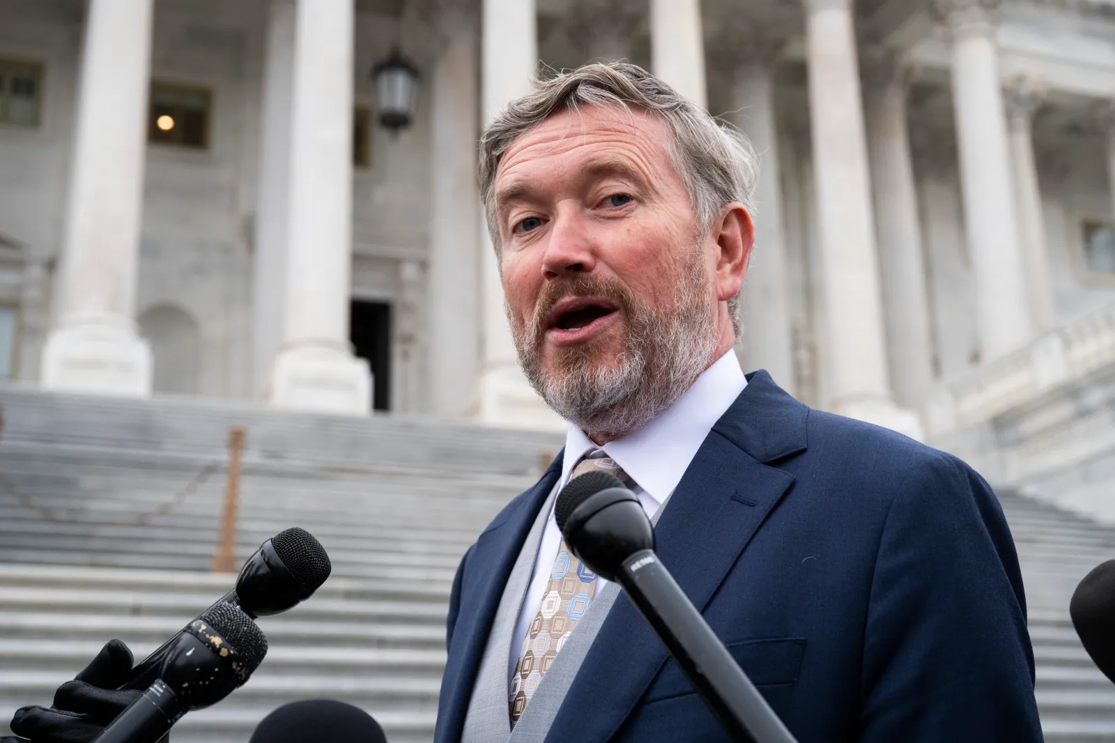 Epstein Files: Thomas Massie Eyes FBI's Key FD-302 Forms, Wants Names - Newsweek