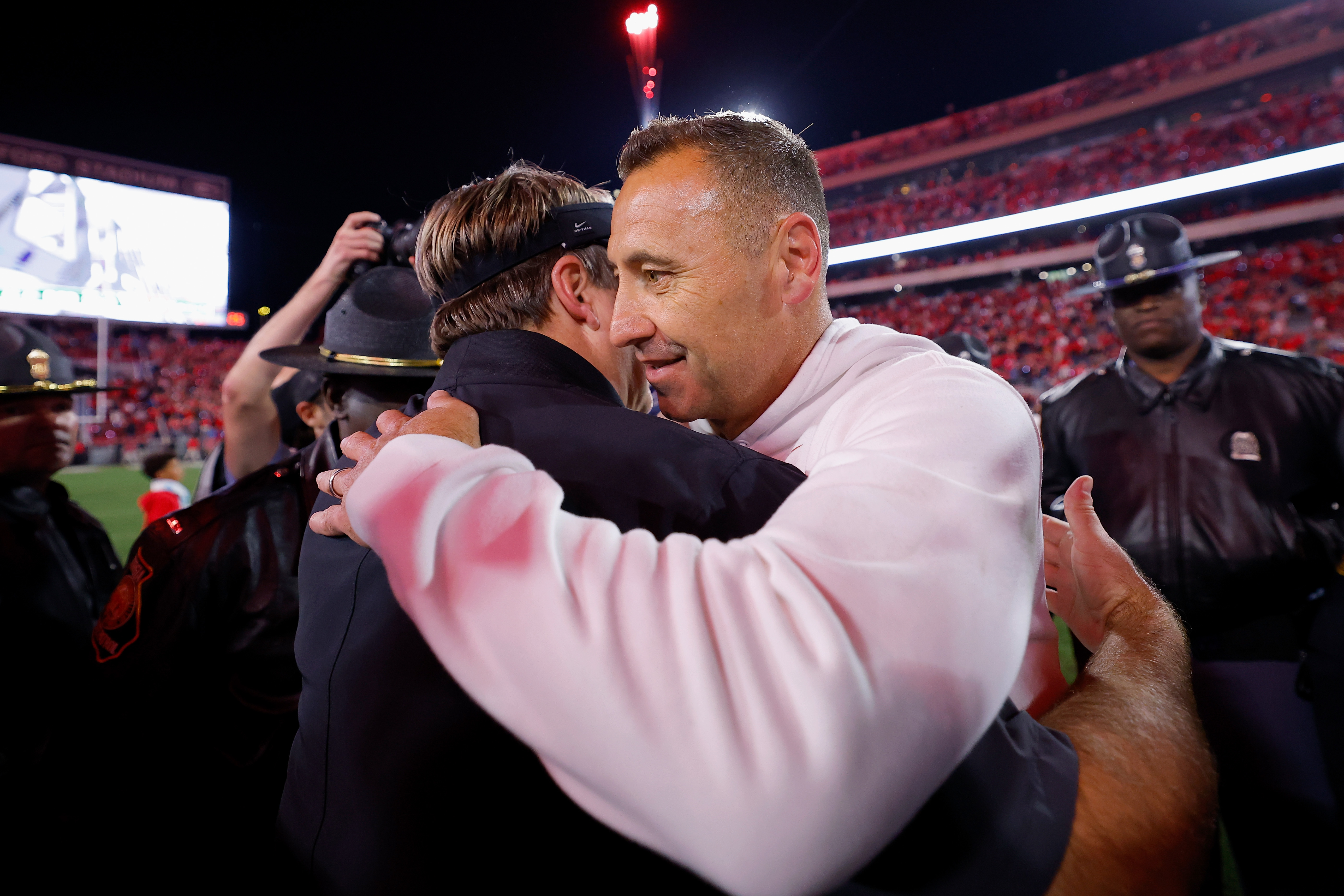 Texas-Steve Sarkisian Exit Rumor Pops After Blowout Loss