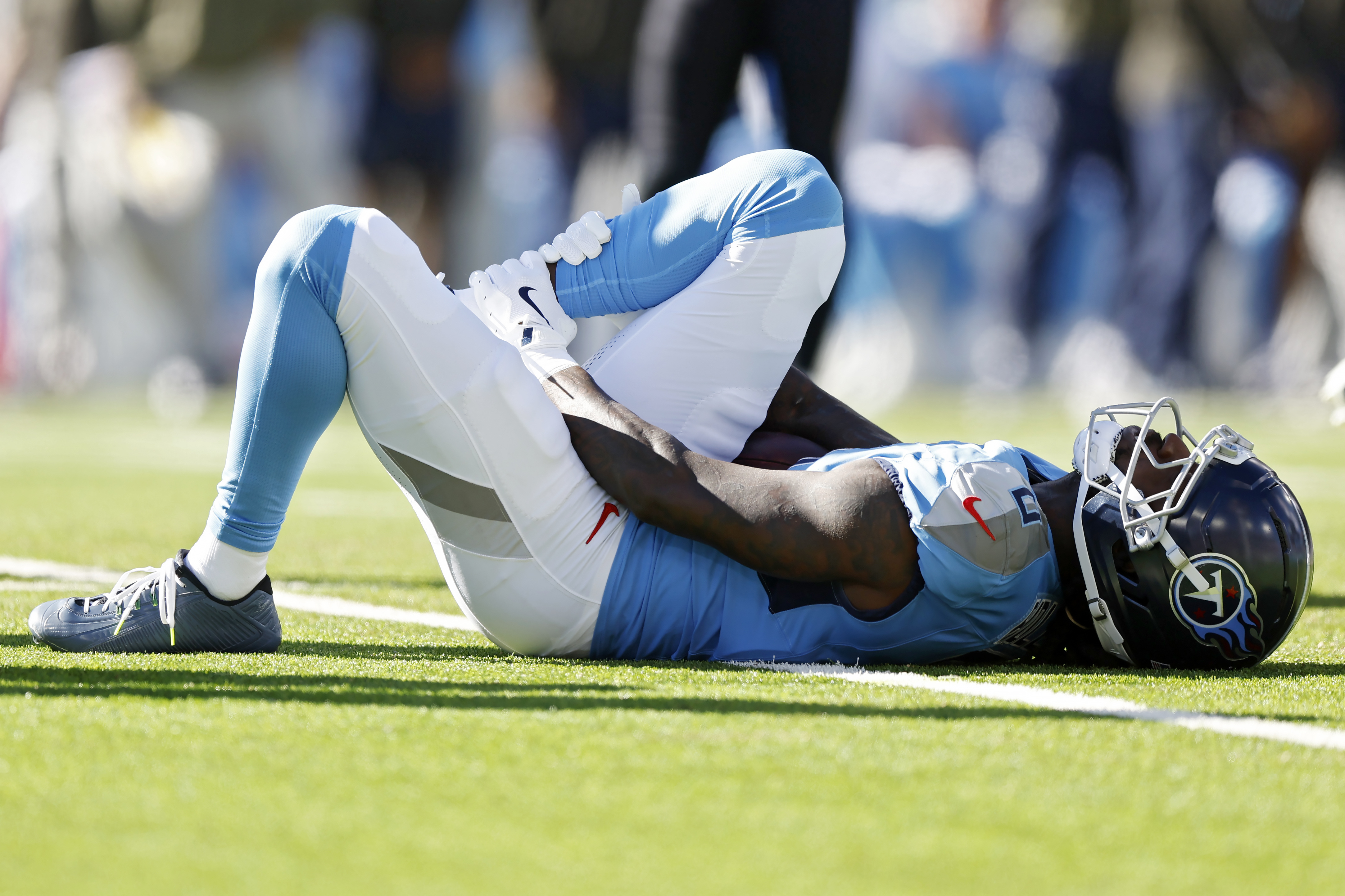 Titans' Calvin Ridley Will Miss Rest of 2025 After Suffering Brutal Injury