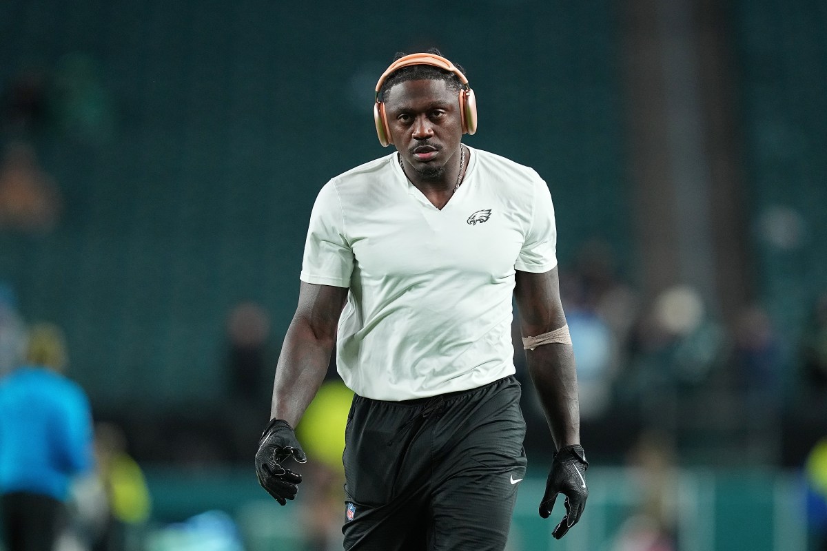 A.J. Brown Faces Backlash: Effort Under Scrutiny Against Lions